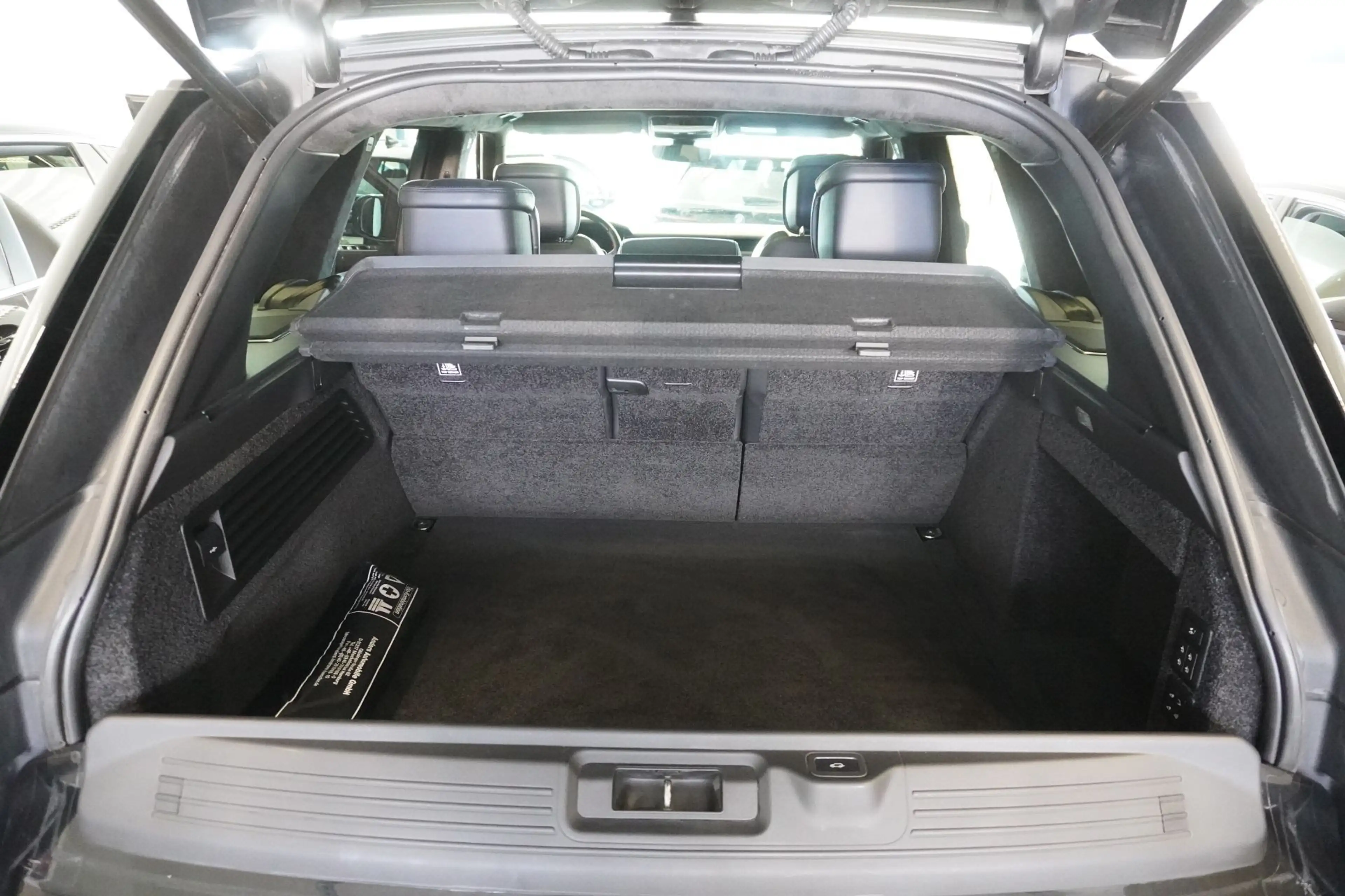 Land Rover Range Rover 5.0 Autobiography Leder/Virtual/LED — photo 11