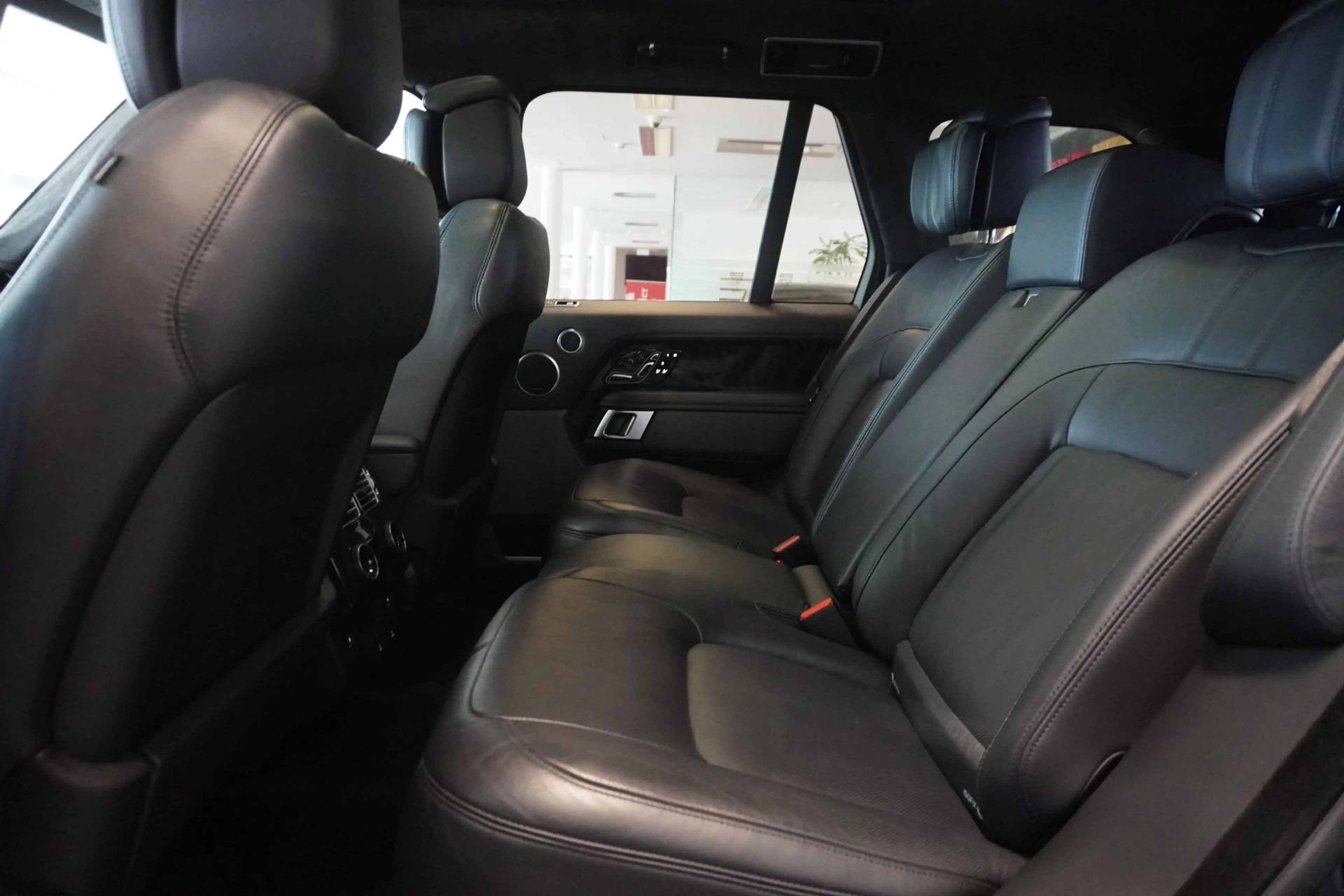 Land Rover Range Rover 5.0 Autobiography Leder/Virtual/LED — photo 10