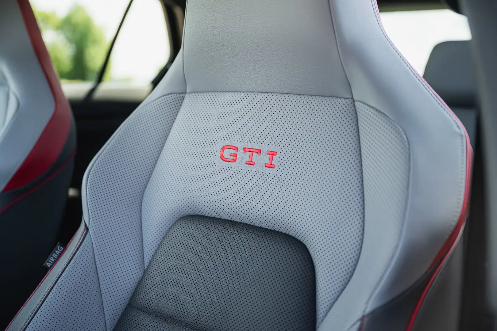 Volkswagen Golf GTI SLECHTS 8.800 KM! Zwart - 2