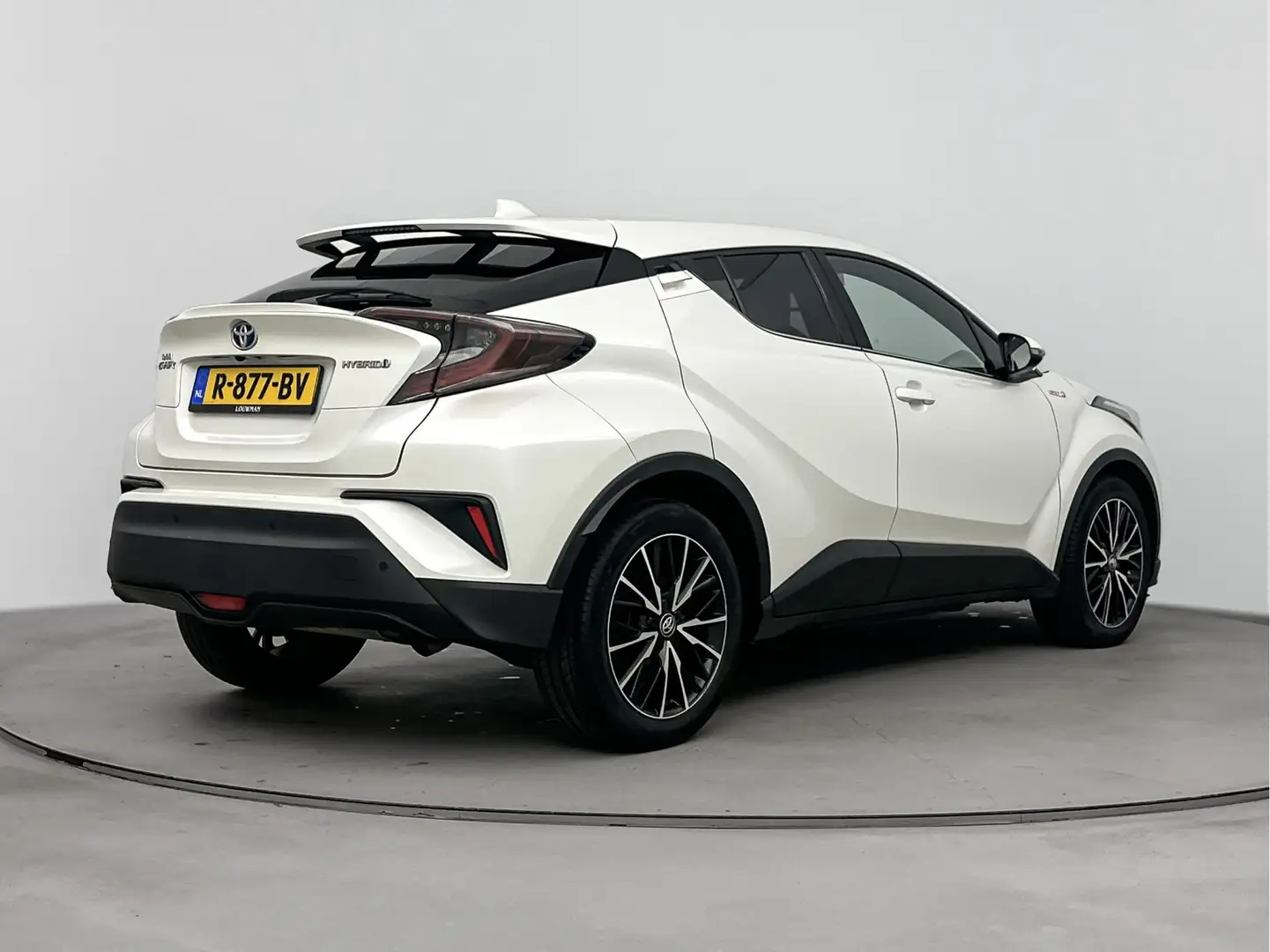 Toyota C-HR 1.8 Hybrid Executive Limited | Navigatie | Lichtme Wit - 2