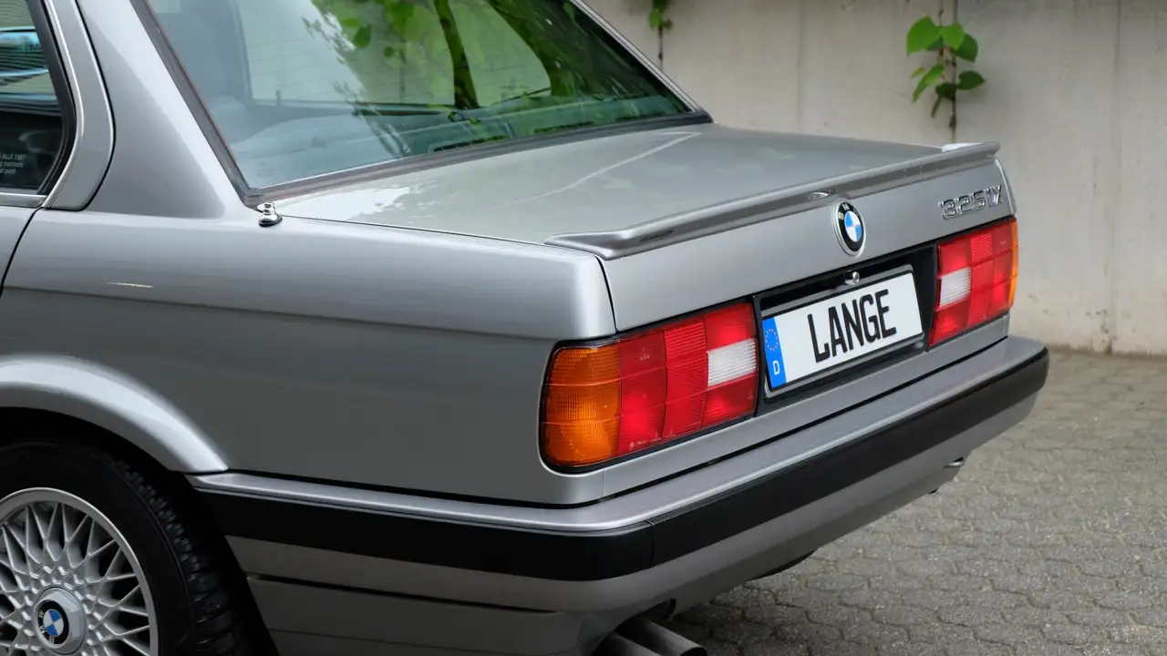 BMW 325iX, Neuwertiger E30 mit Allrad & Automatik !, foto 11