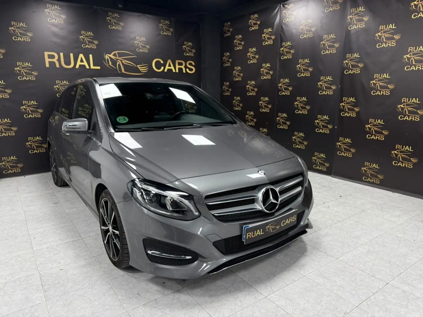 Mercedes-Benz B 200 CDI 4M 7G-DCT Gris - 1