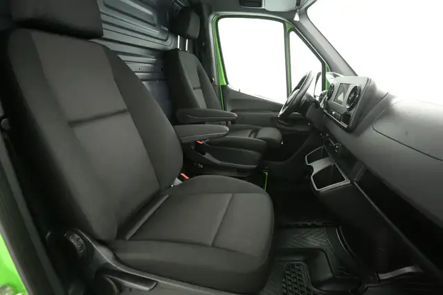 Mercedes-Benz Sprinter view 10