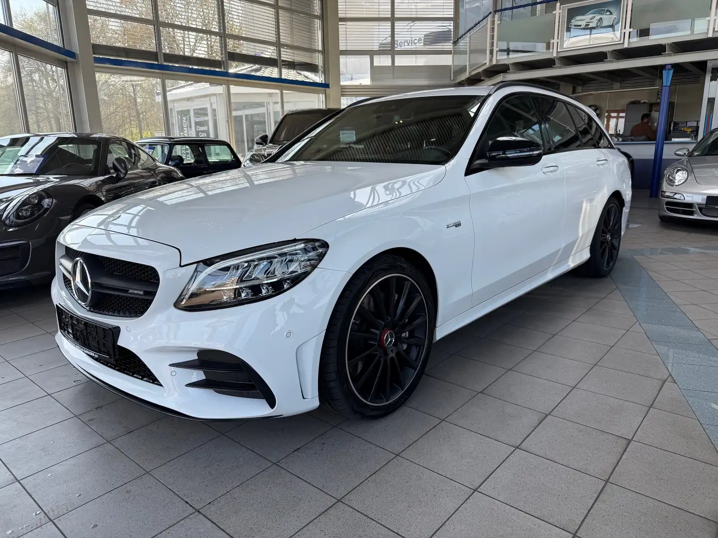 Mercedes-Benz C 43 AMG T-Modell 4Matic Night Paket Sport AGA Білий - 1