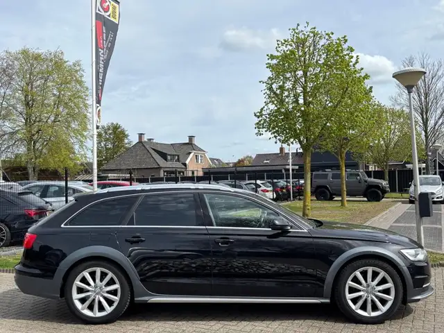Audi A6 view 5