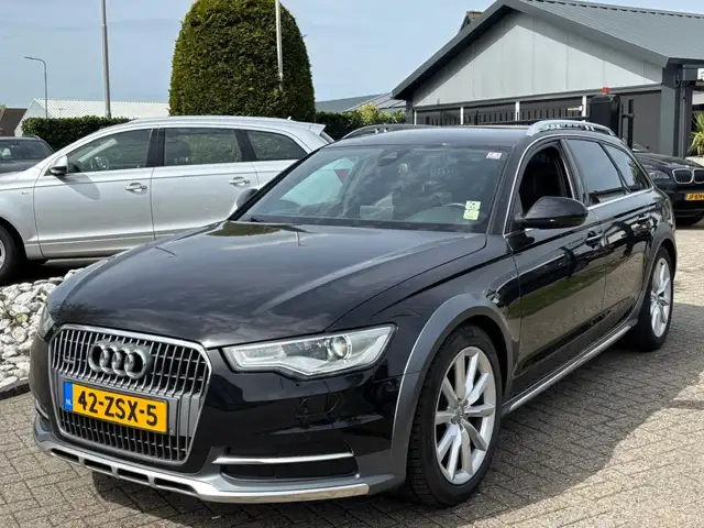 Audi A6 allroad 3.0 TDI Quattro 2013 Zwart NL Auto