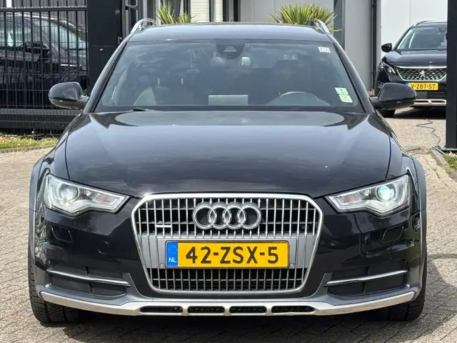 Audi A6 view 2