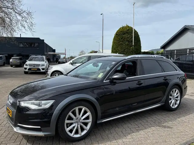 Audi A6 view 4