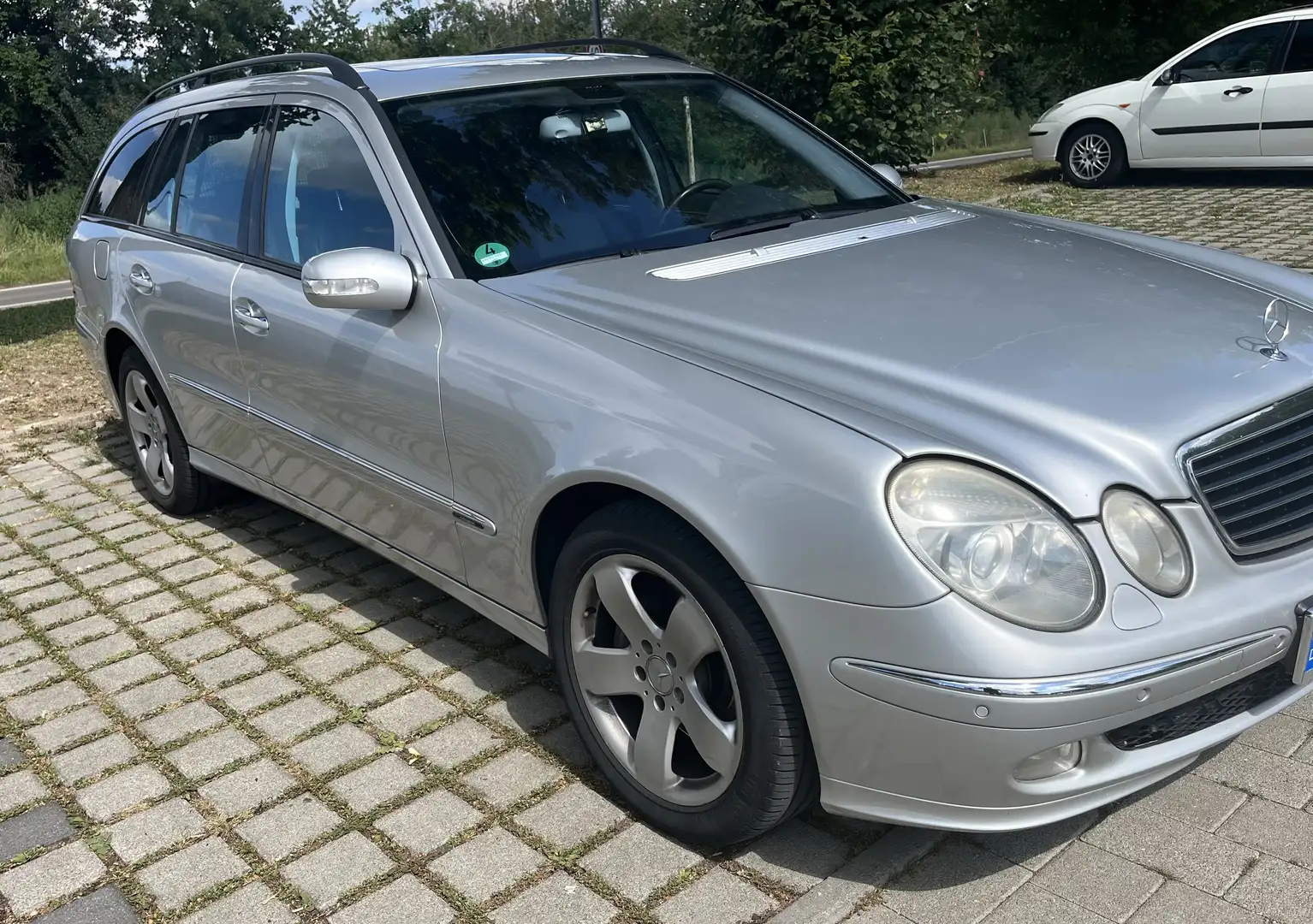 Mercedes-Benz E 500 T 7G-TRONIC Avantgarde kombi-tüv bis 11-2026 - 1