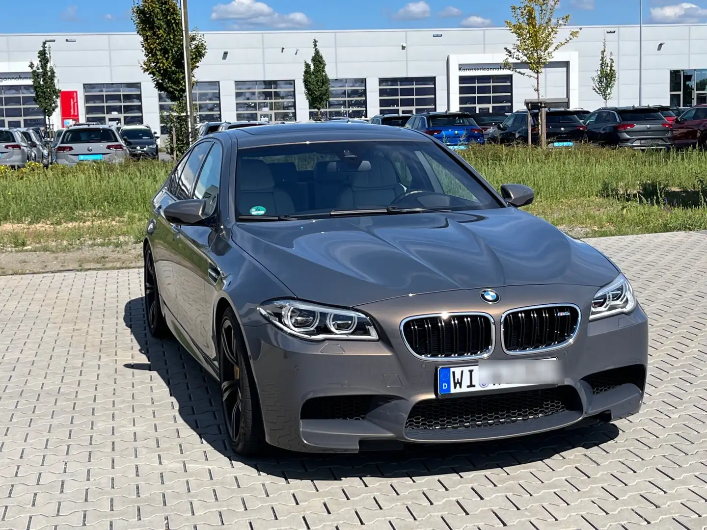 BMW M5 5er DKG Competition - 2