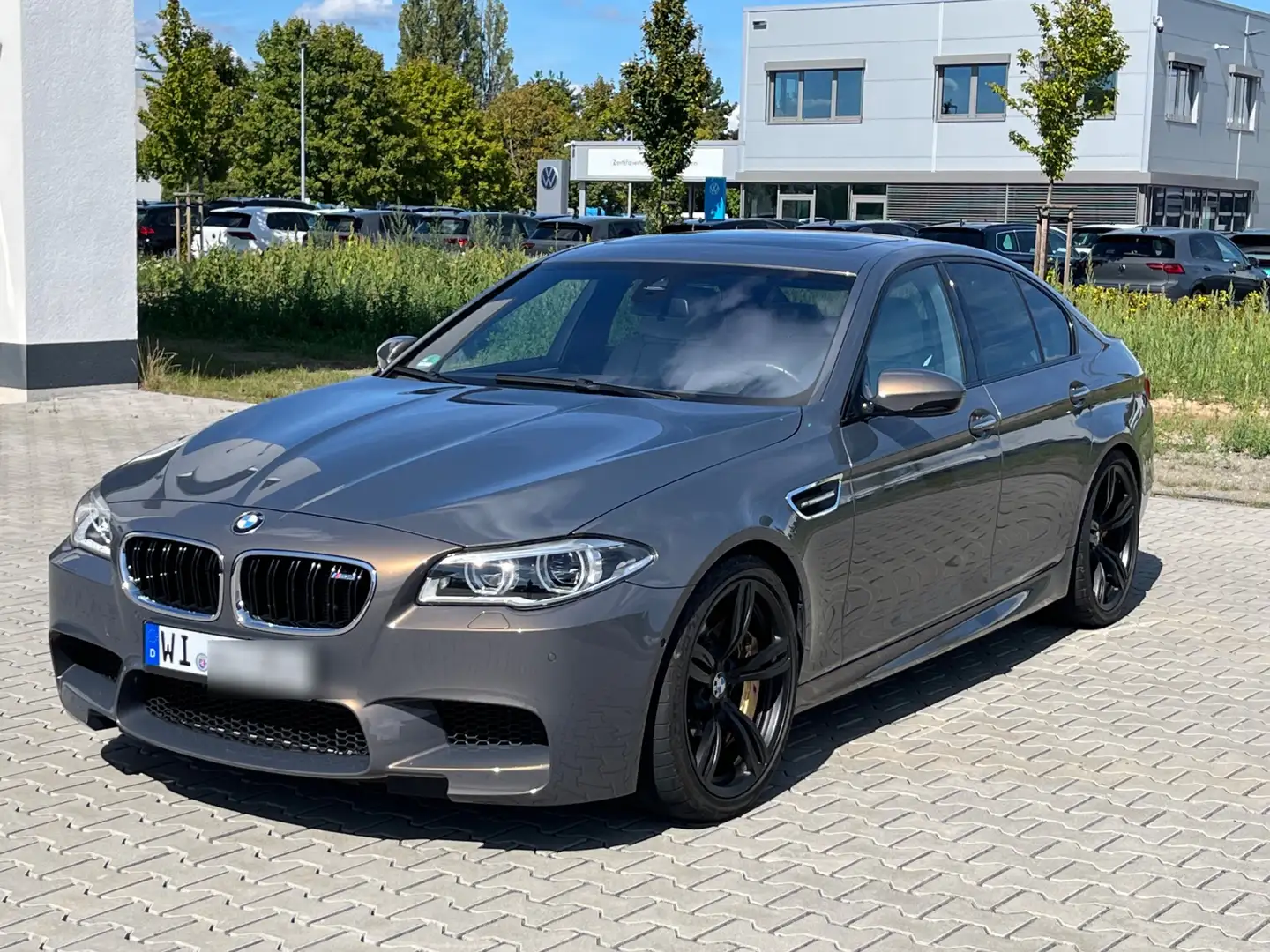 BMW M5 5er DKG Competition - 1