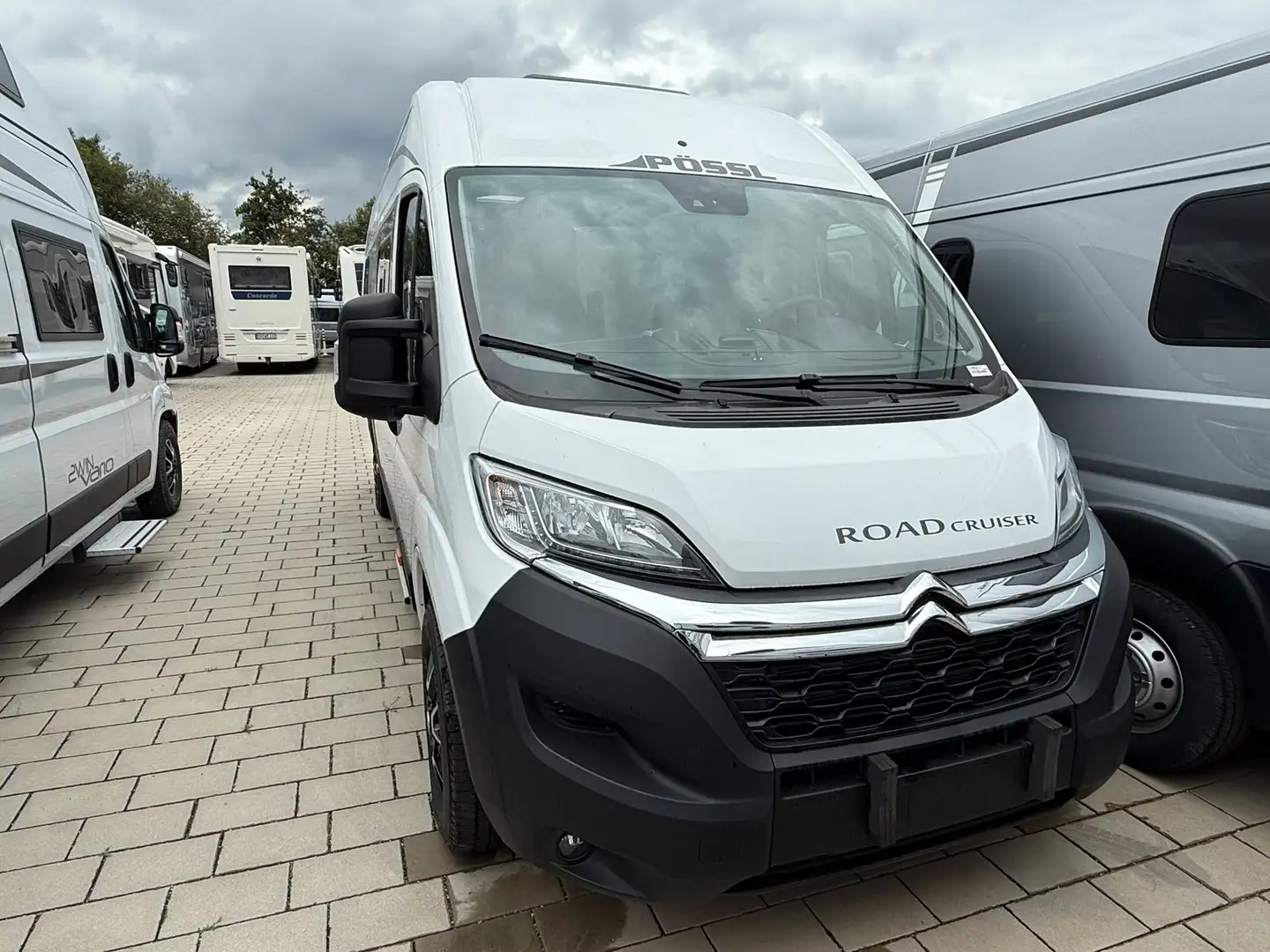 Pössl D-Line Roadcruiser Wit - 2