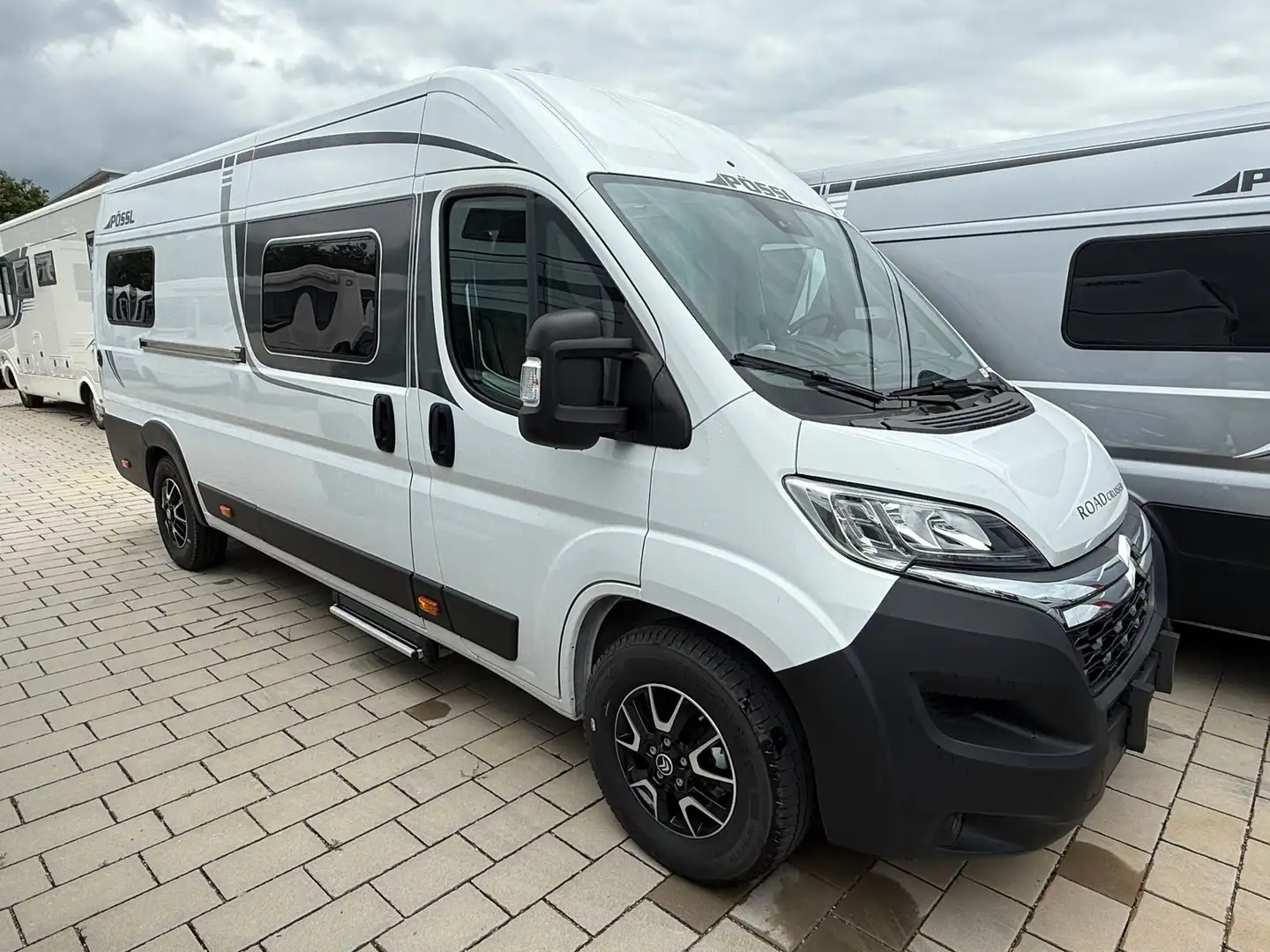 Pössl D-Line Roadcruiser Wit - 1
