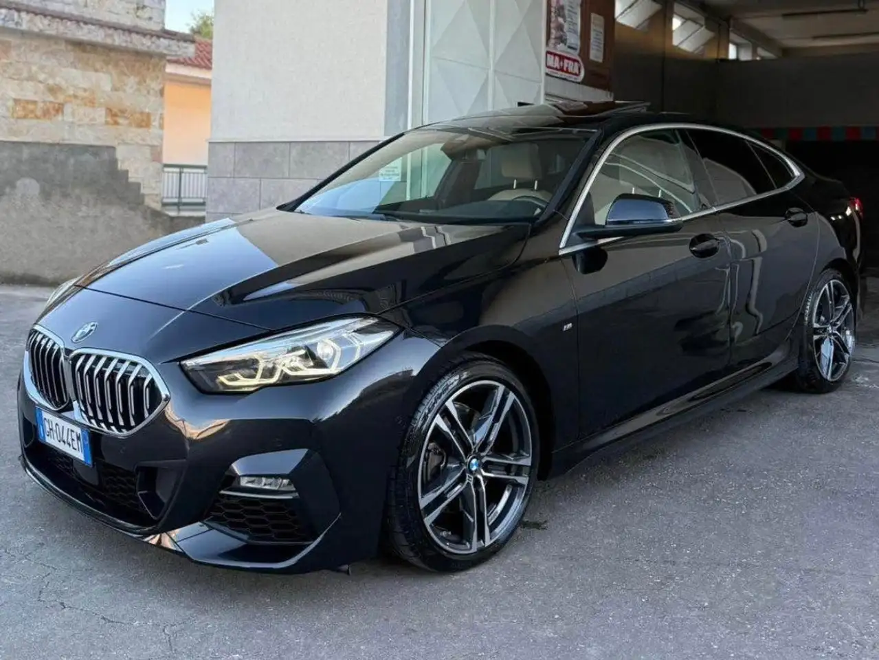 BMW 218