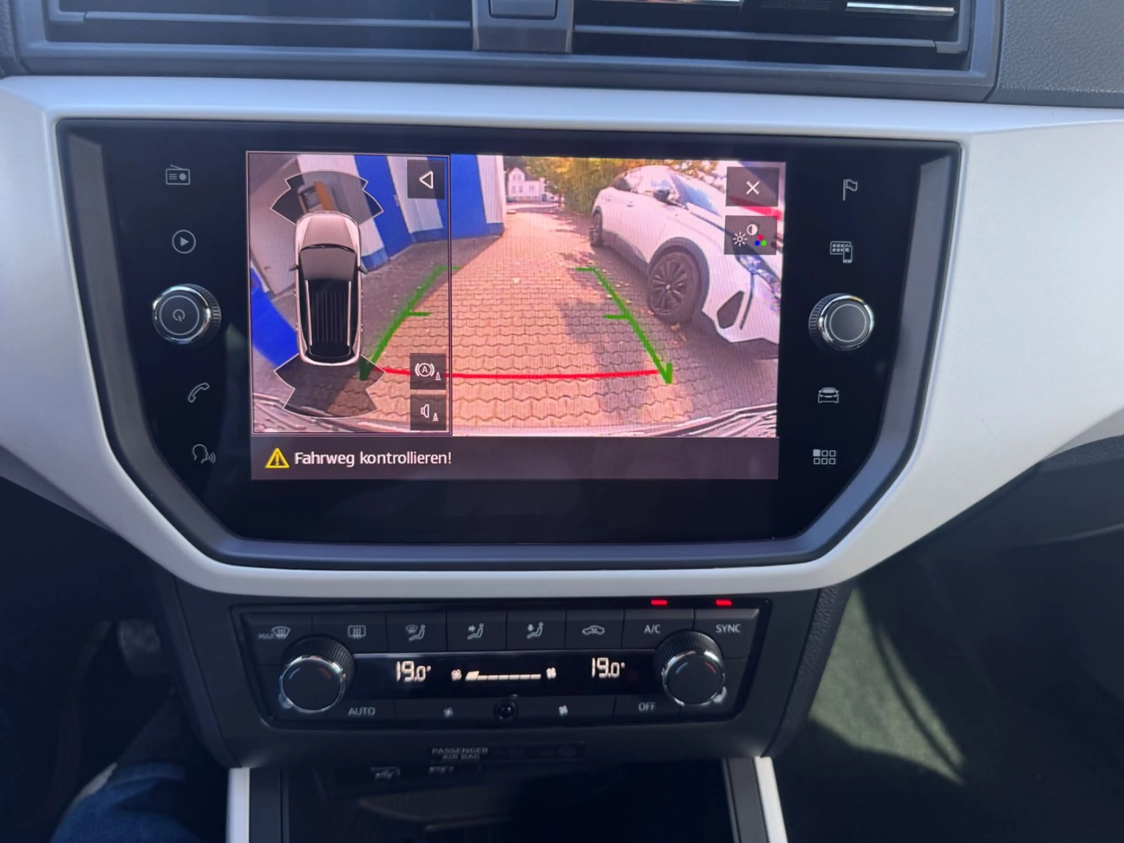SEAT Arona Xcellence LED+Navi+ACC+Lane — photo 14