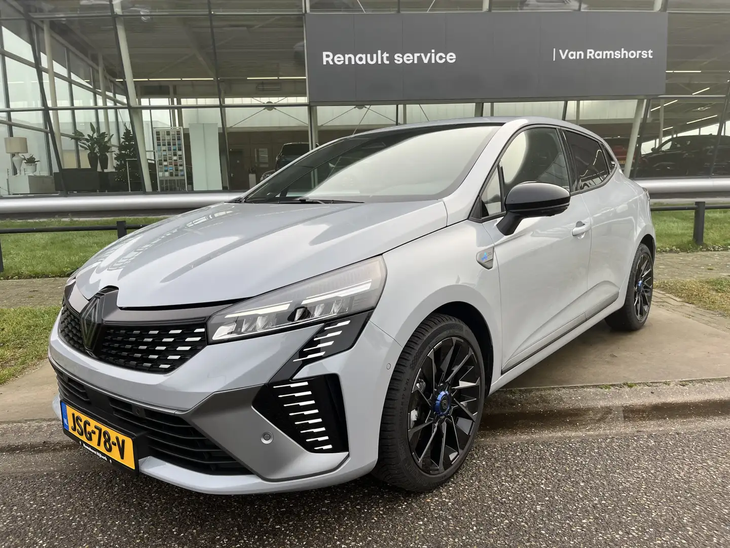 Renault Clio 1.6 E-Tech Full Hybrid 145 PK esprit Alpine / 360 Grau - 1
