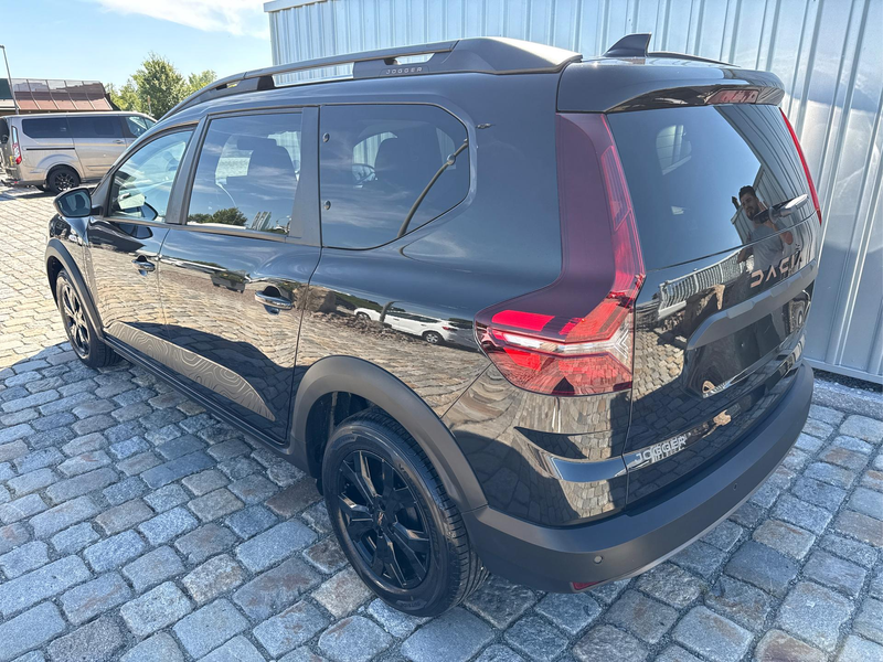 Dacia Jogger Extreme 1.0 TCe 110 7-Sitzer-AHK-Kamera-LED-App... — photo 4