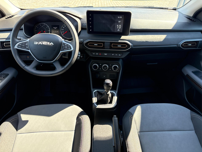 Dacia Jogger Extreme 1.0 TCe 110 7-Sitzer-AHK-Kamera-LED-App... — photo 7