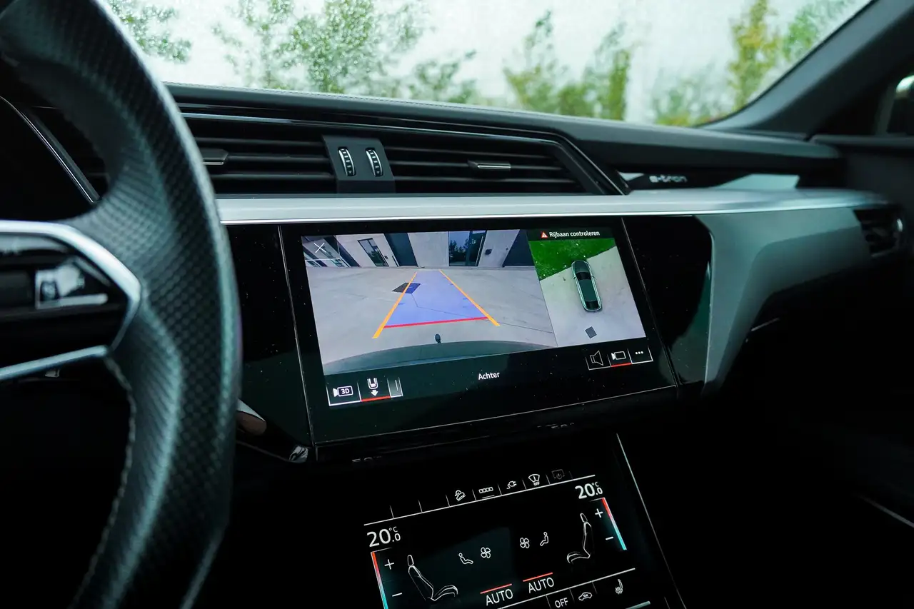 Audi e-tron Sportback Quattro S l Pano l Towbar l Bang & Olufsen l Ambient Light, миниатюра 25