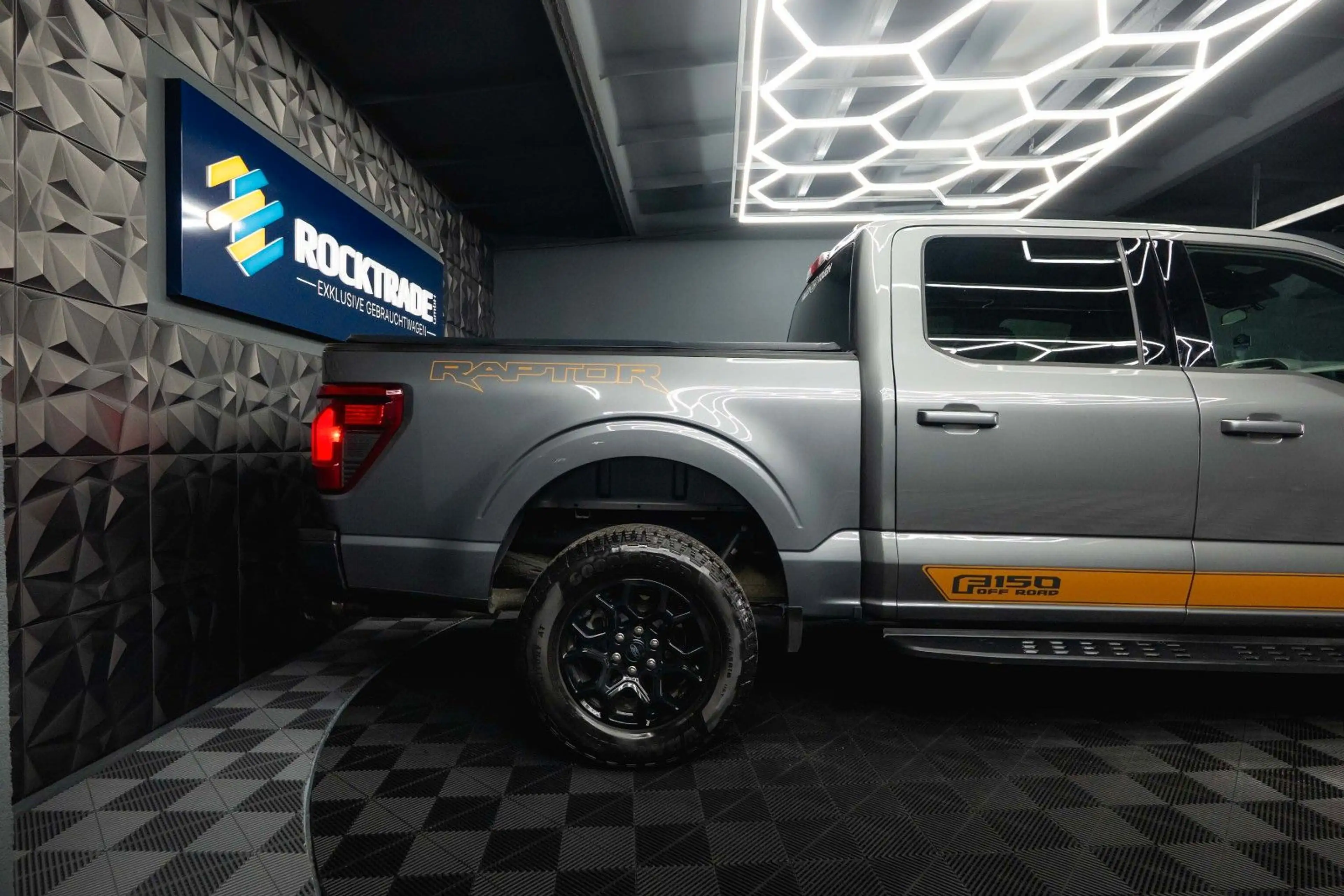 Ford F 150 F150 5.0L V8 4x4 Offroad SuperCrew RAPTOR 19% — photo 9