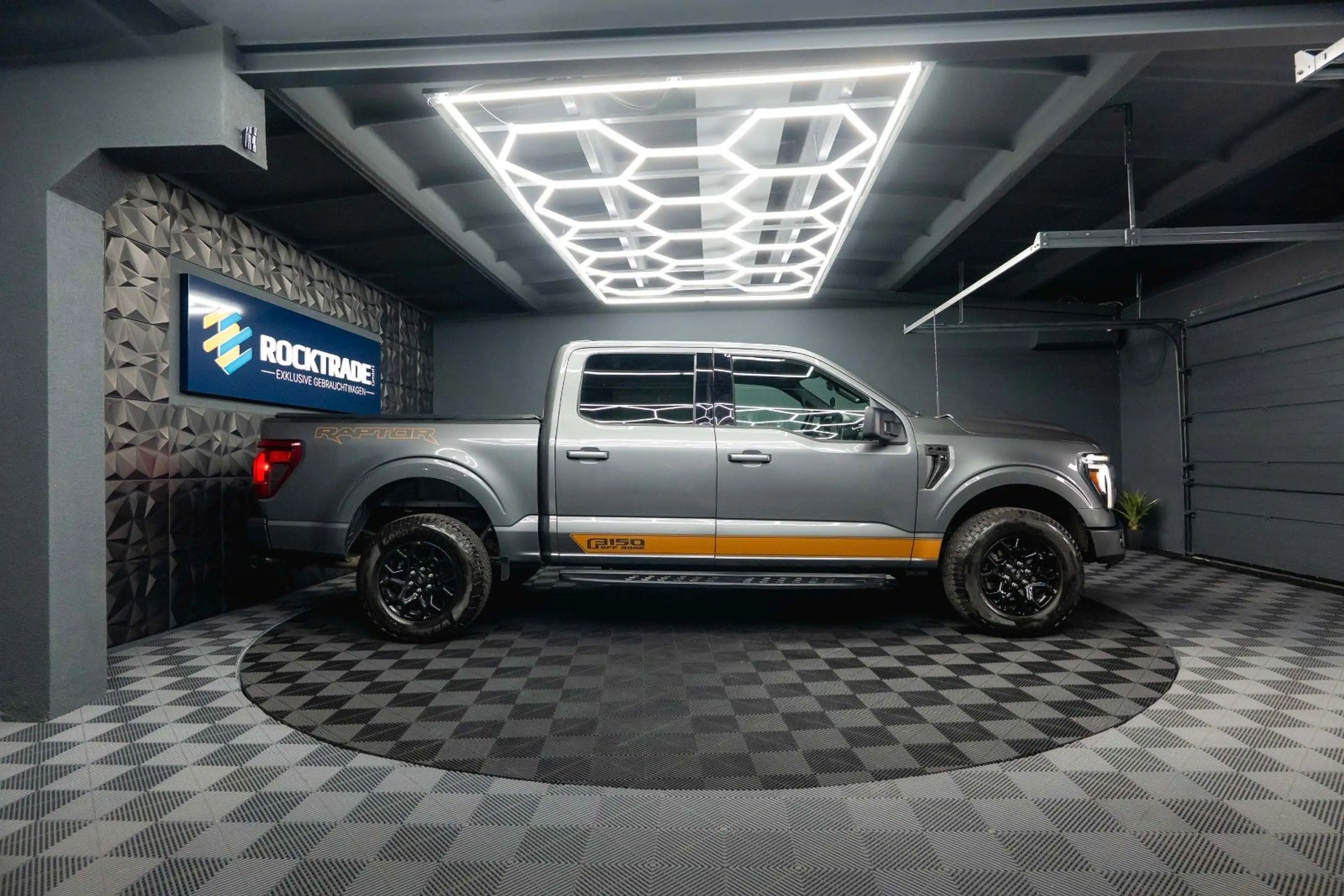 Ford F 150 F150 5.0L V8 4x4 Offroad SuperCrew RAPTOR 19% — photo 8