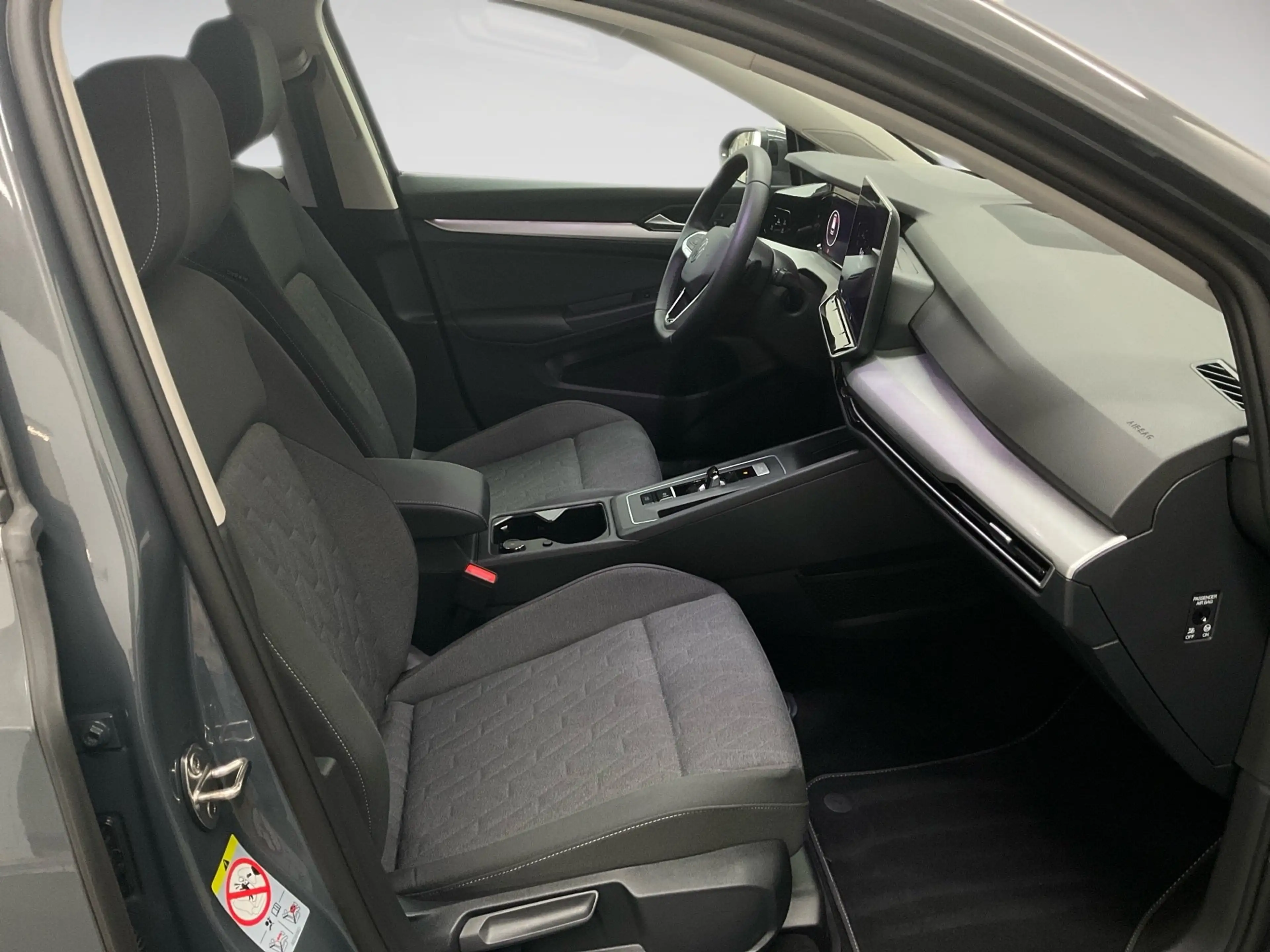 Volkswagen Golf Variant Golf VIII Variant LIFE 1.5eTSI 150PS DSG ACC.AHK.K — photo 9