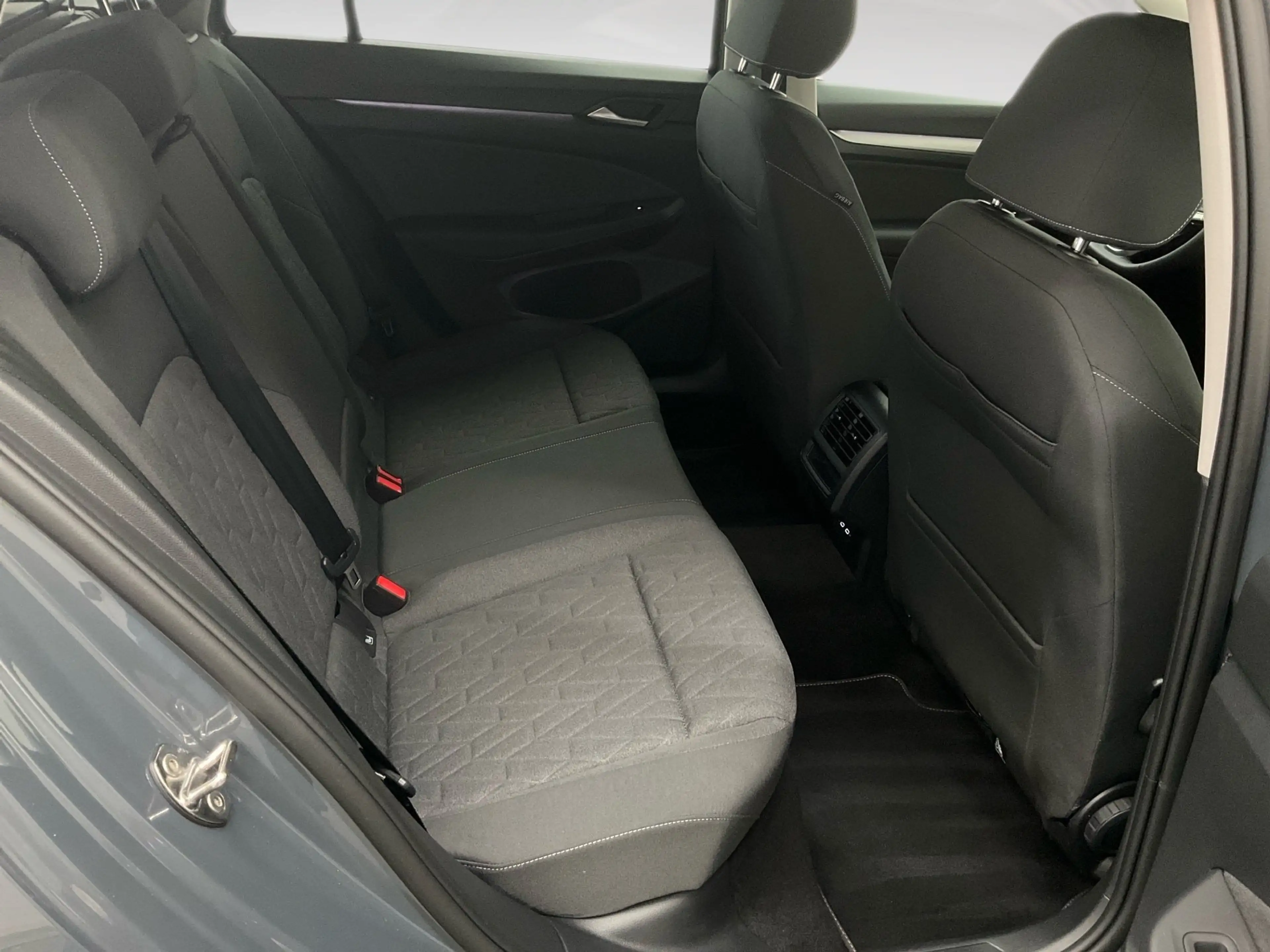 Volkswagen Golf Variant Golf VIII Variant LIFE 1.5eTSI 150PS DSG ACC.AHK.K — photo 10