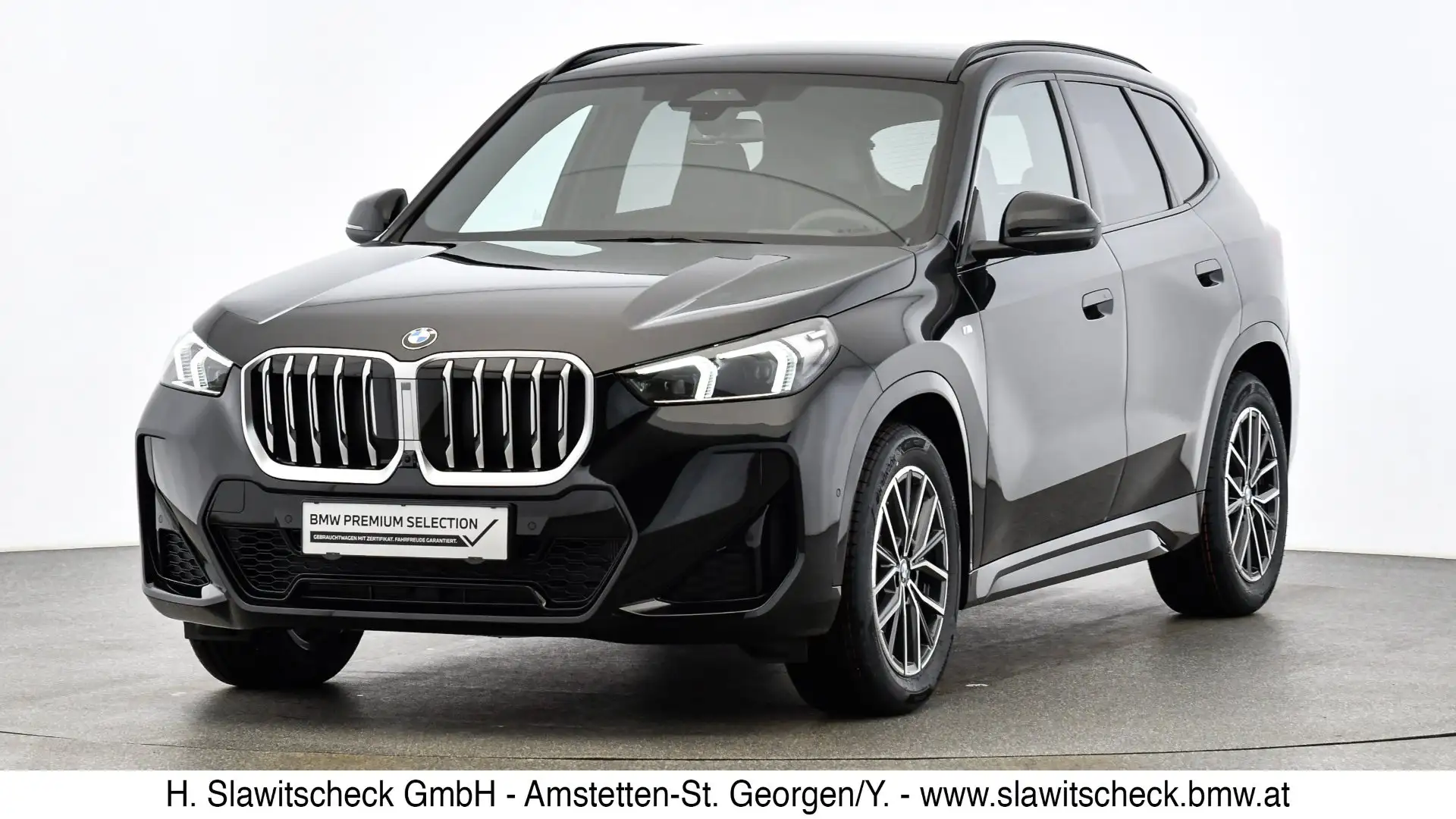 BMW X1 sDrive18d U11 Schwarz - 1