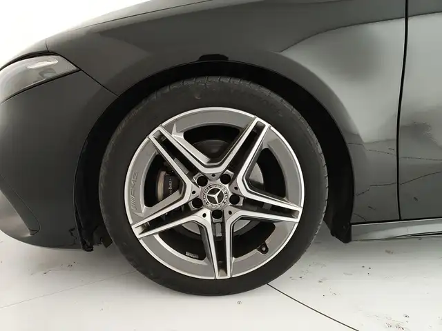 Mercedes-Benz A Class view 11