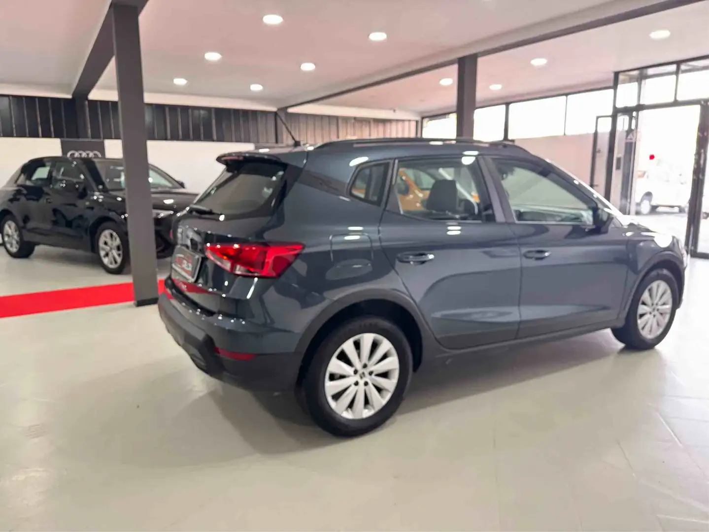 SEAT Arona Arona 2022 1.0 ecotsi Style 110cv dsg Grigio - 2
