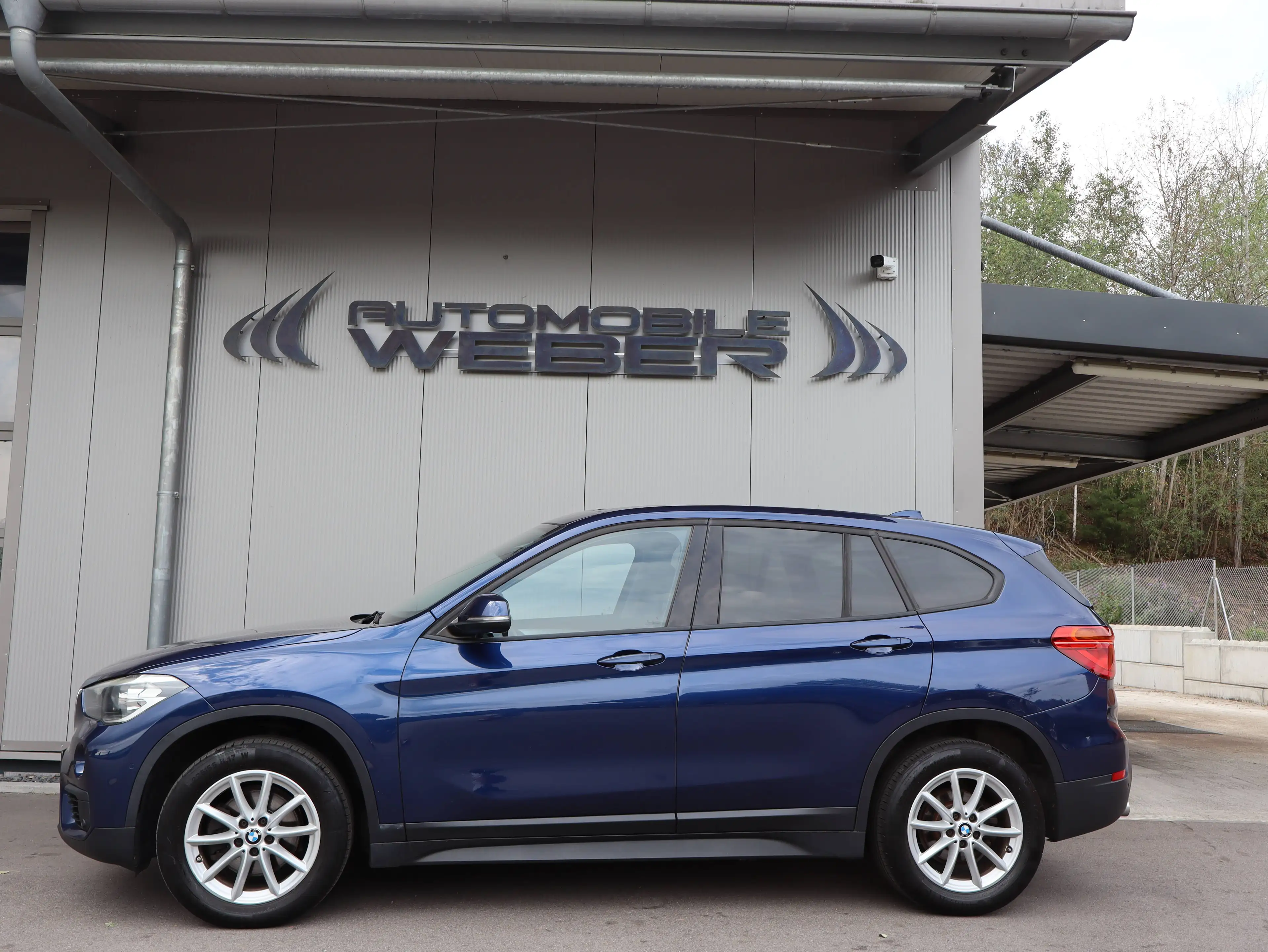 BMW X1 sDrive18d ADVANTAGE *NAVI*PANORAMA*DAB*SHZ*KAMERA* — photo 3