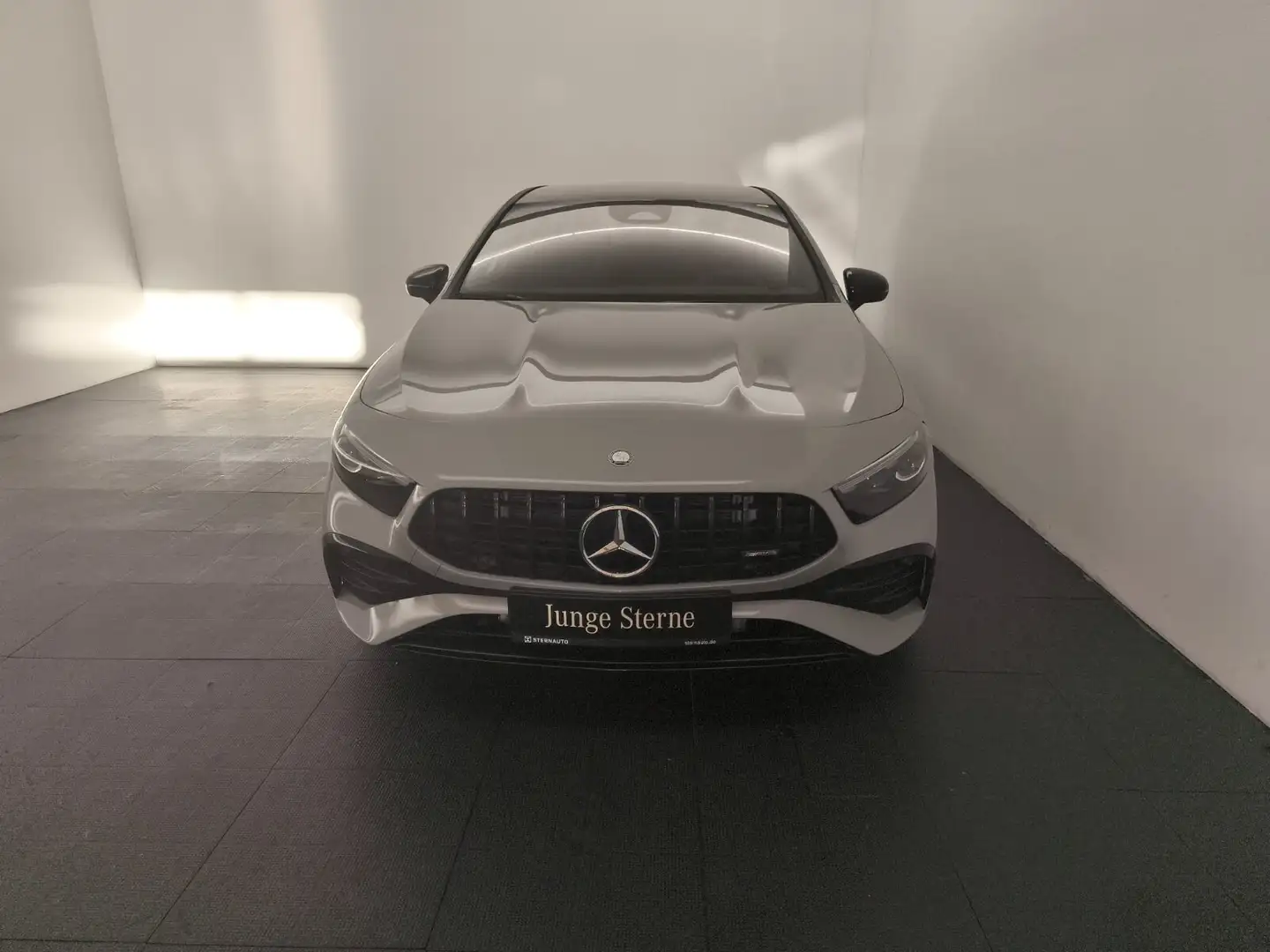 Mercedes-Benz A 35 AMG A 35 4M Design Plus Totwinkel Multibeam AMG Line Gris - 2