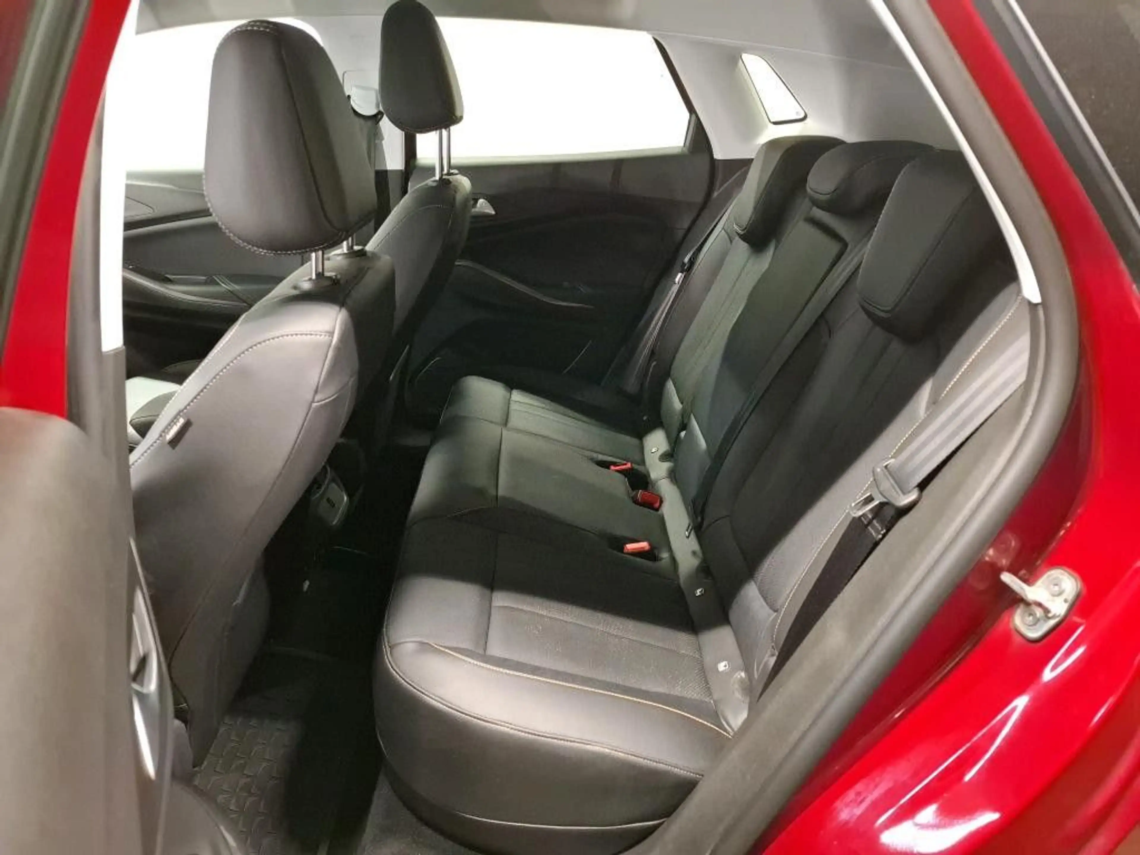 Opel Grandland X Ultimate Plug-in-Hybrid LED 360°K — photo 7