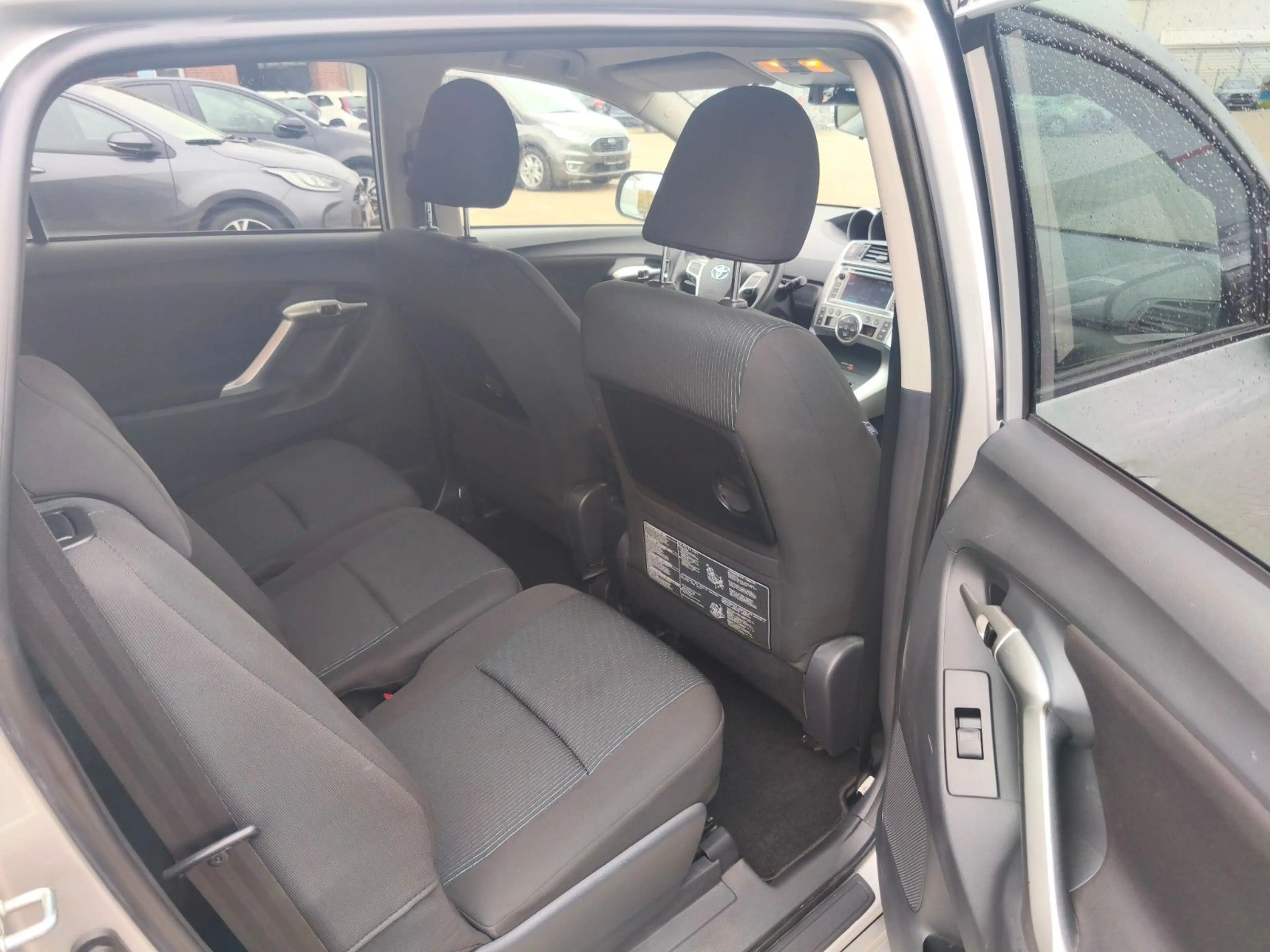 Toyota Verso Travel — photo 12