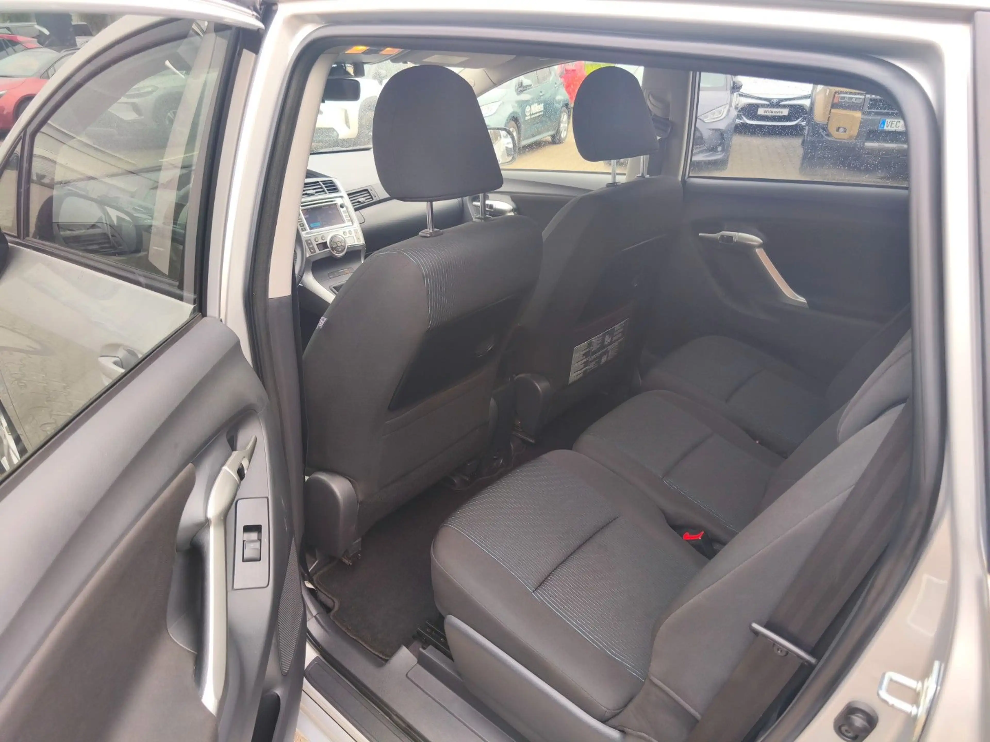 Toyota Verso Travel — photo 10