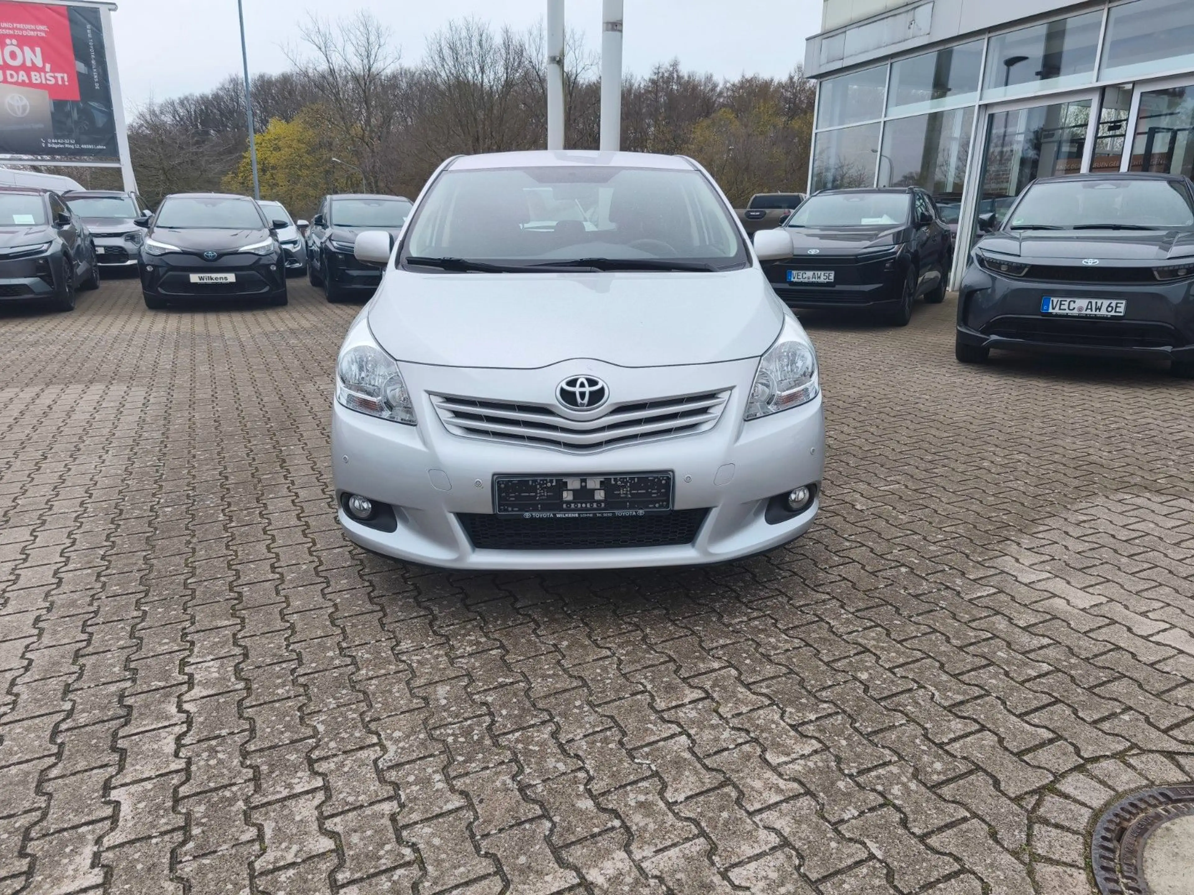 Toyota Verso Travel — photo 2
