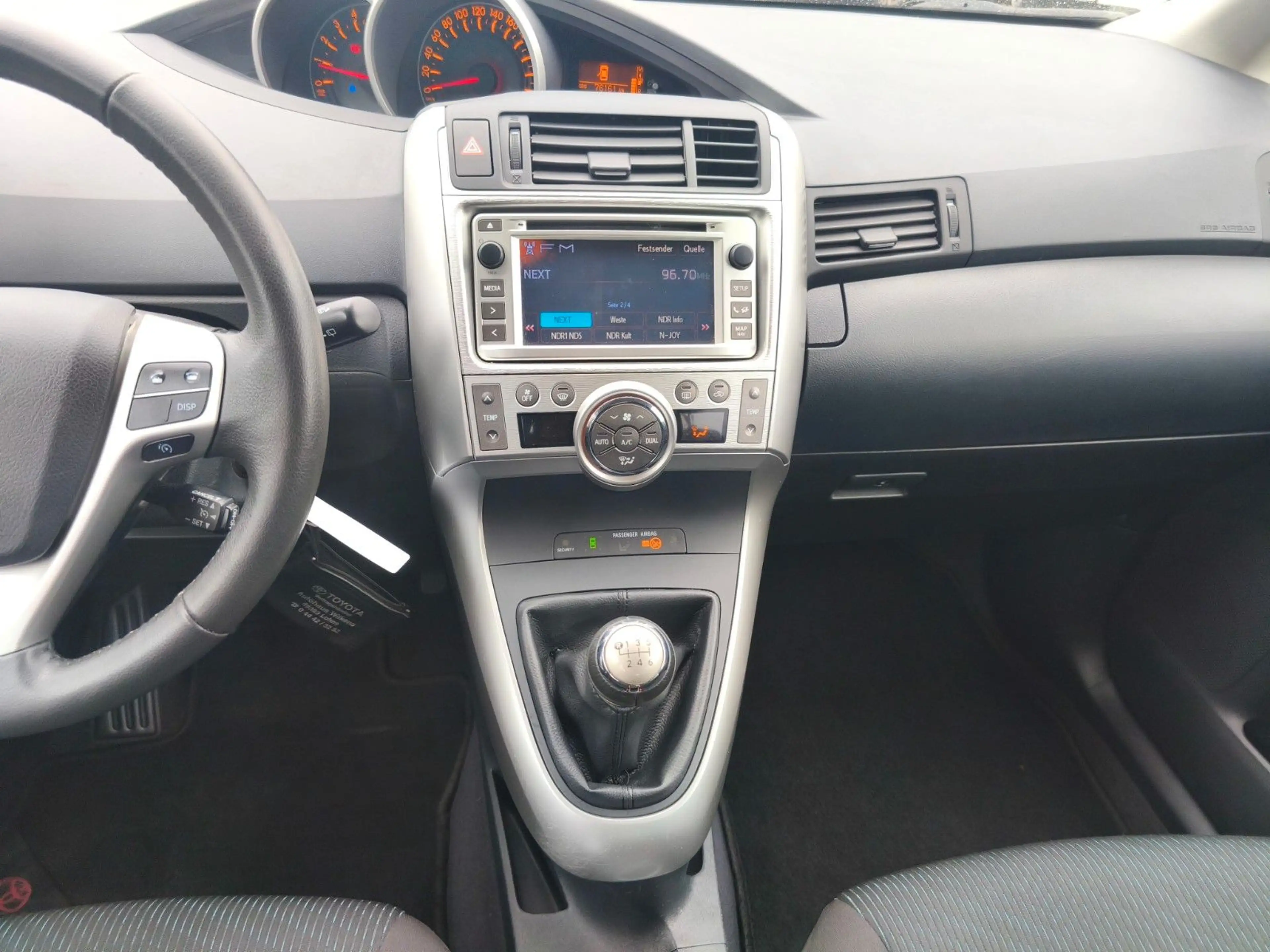 Toyota Verso Travel — photo 15