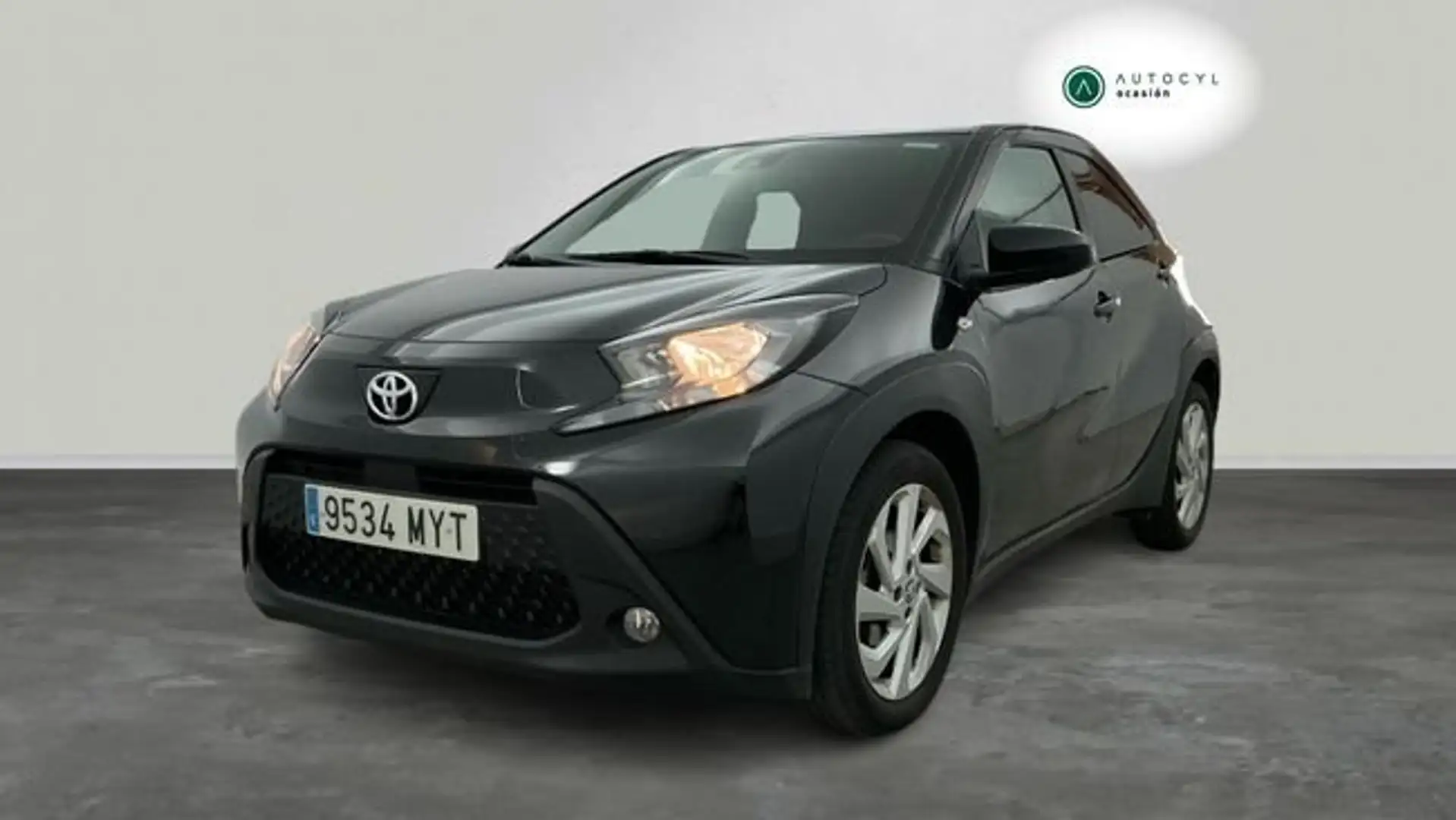 Toyota 1.0 VVT-I 72CV Play Negro - 2