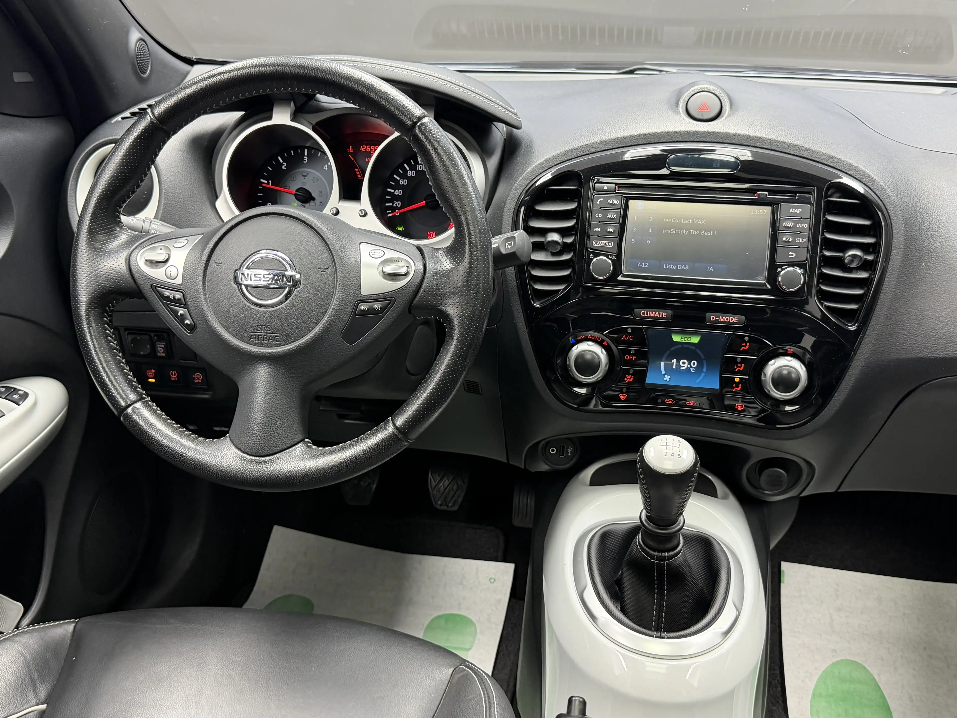 Nissan Juke 1.5 dCi 2WD Tekna *CUIR + CAMÉRA + GPS + GARANTIE* — photo 11