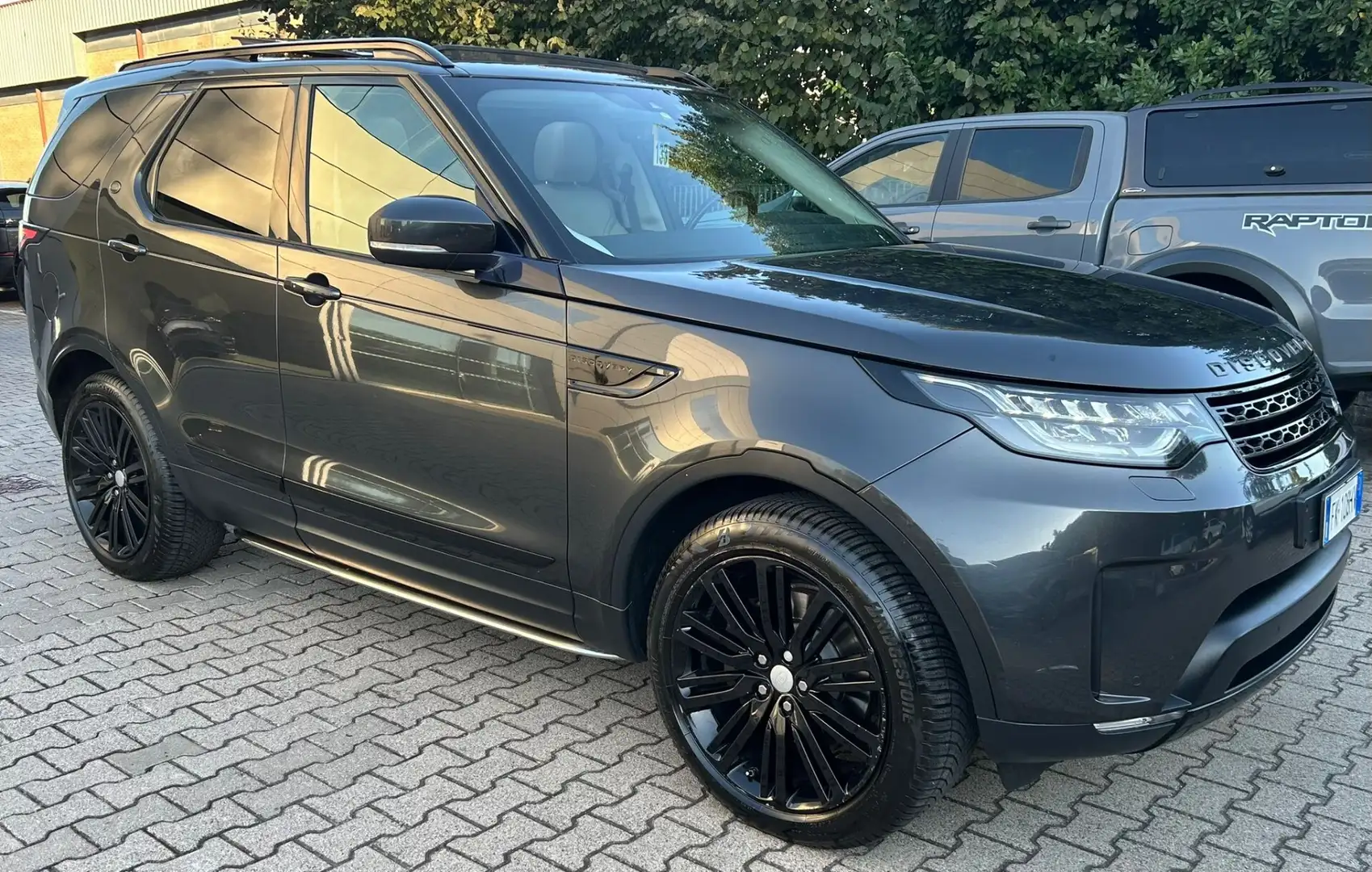Land Rover Discovery Discovery 2.0 SD4 240 CV HSE Schwarz - 1