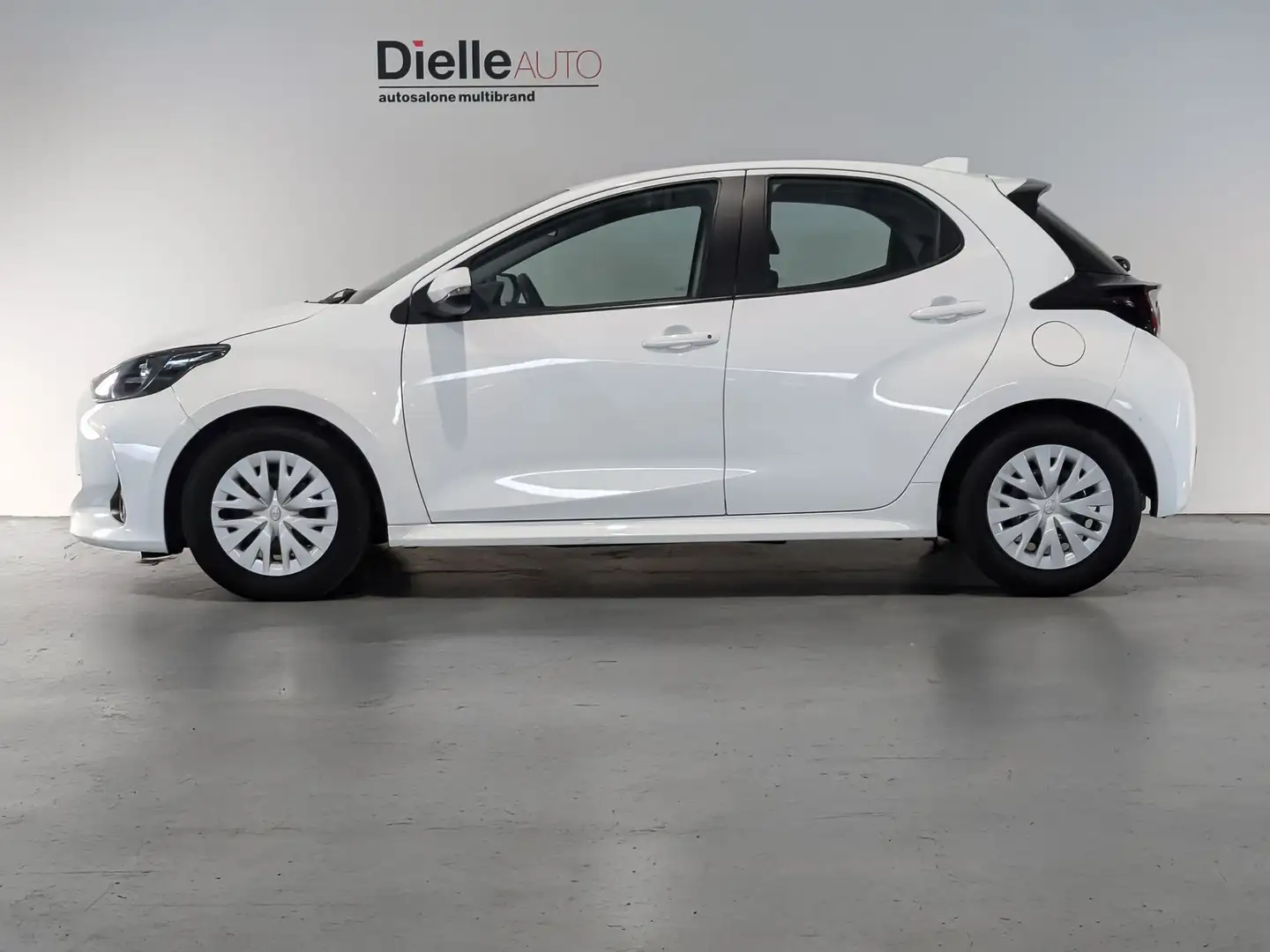 Toyota Yaris 1.0 5 porte Active Білий - 2
