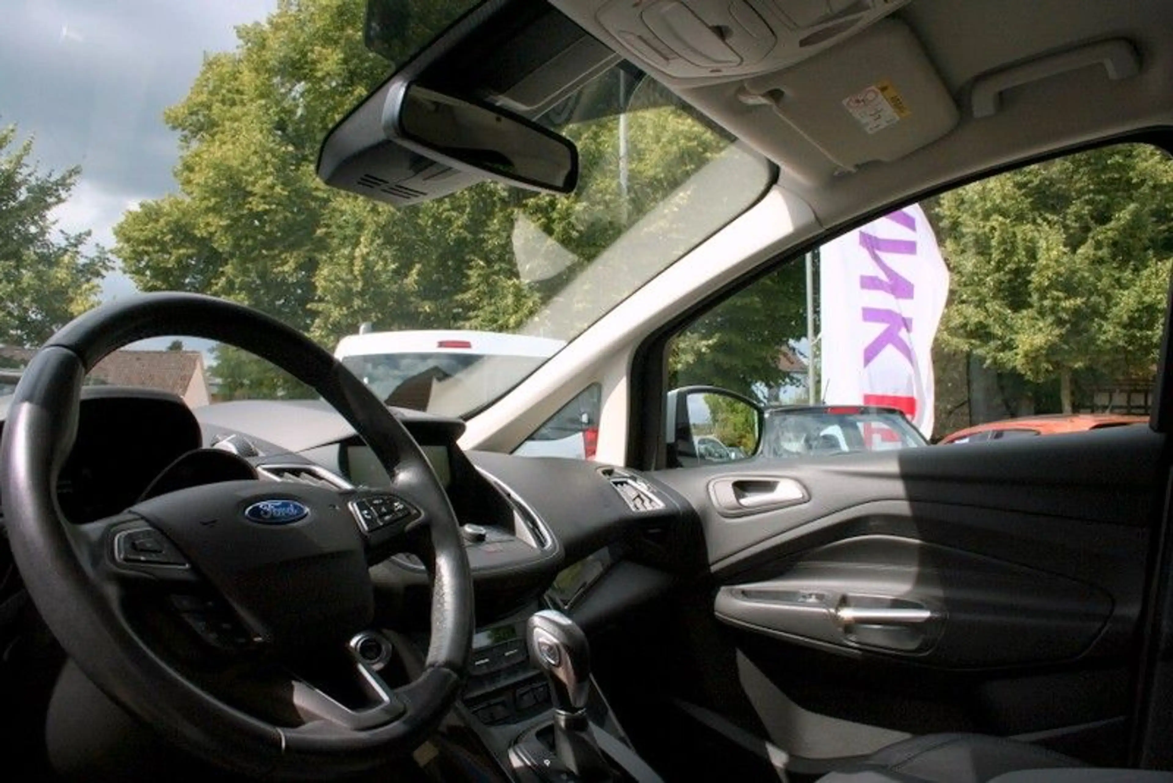 Ford Grand C-Max Grand C Titanium+Leder+AHK+Navi+Kamera+Xenon+EU6 — photo 13
