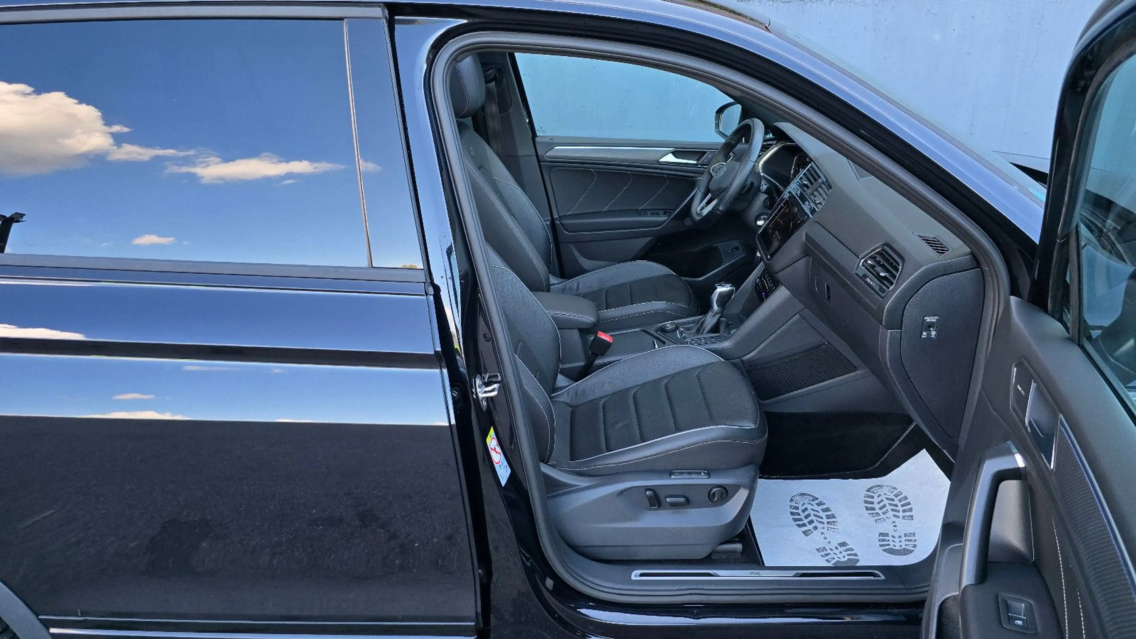 Volkswagen Tiguan Allspace 2.0 TSI DSG 4M R-Line 7 Sitze — photo 7