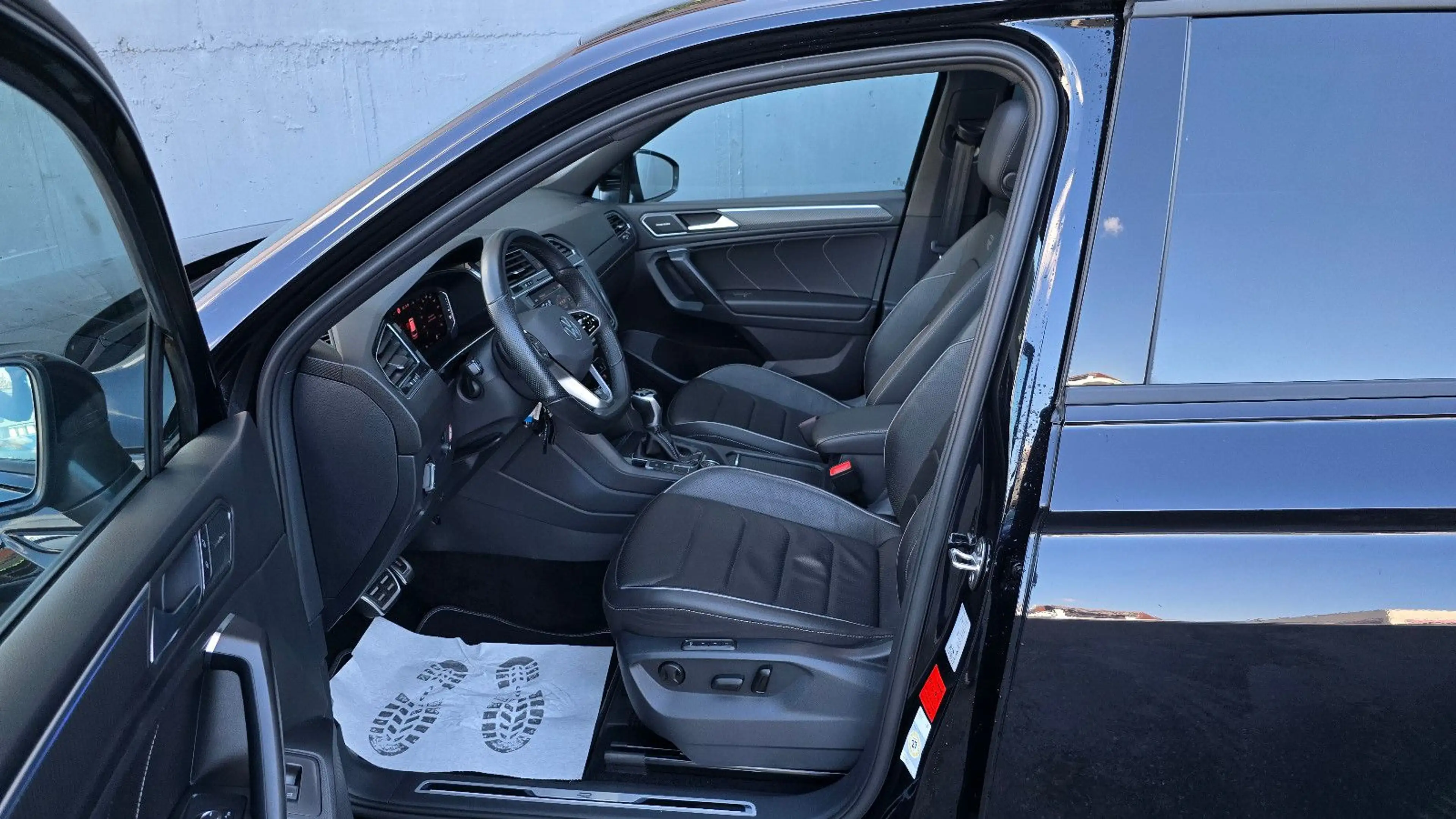 Volkswagen Tiguan Allspace 2.0 TSI DSG 4M R-Line 7 Sitze — photo 6