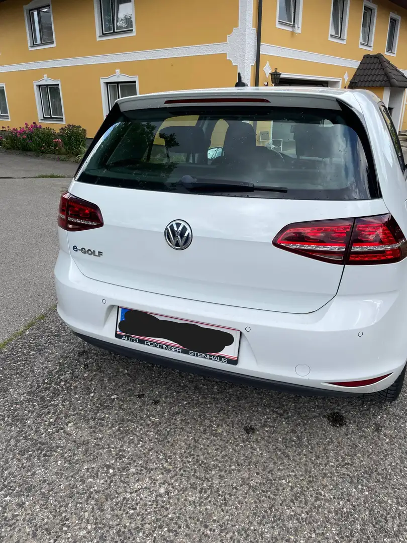 Volkswagen e-Golf e-Golf 24,2kWh (mit Batterie) Weiß - 2