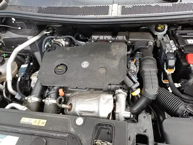Peugeot 5008 view 5