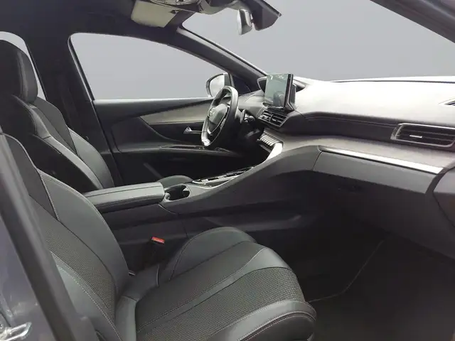 Peugeot 5008 view 11