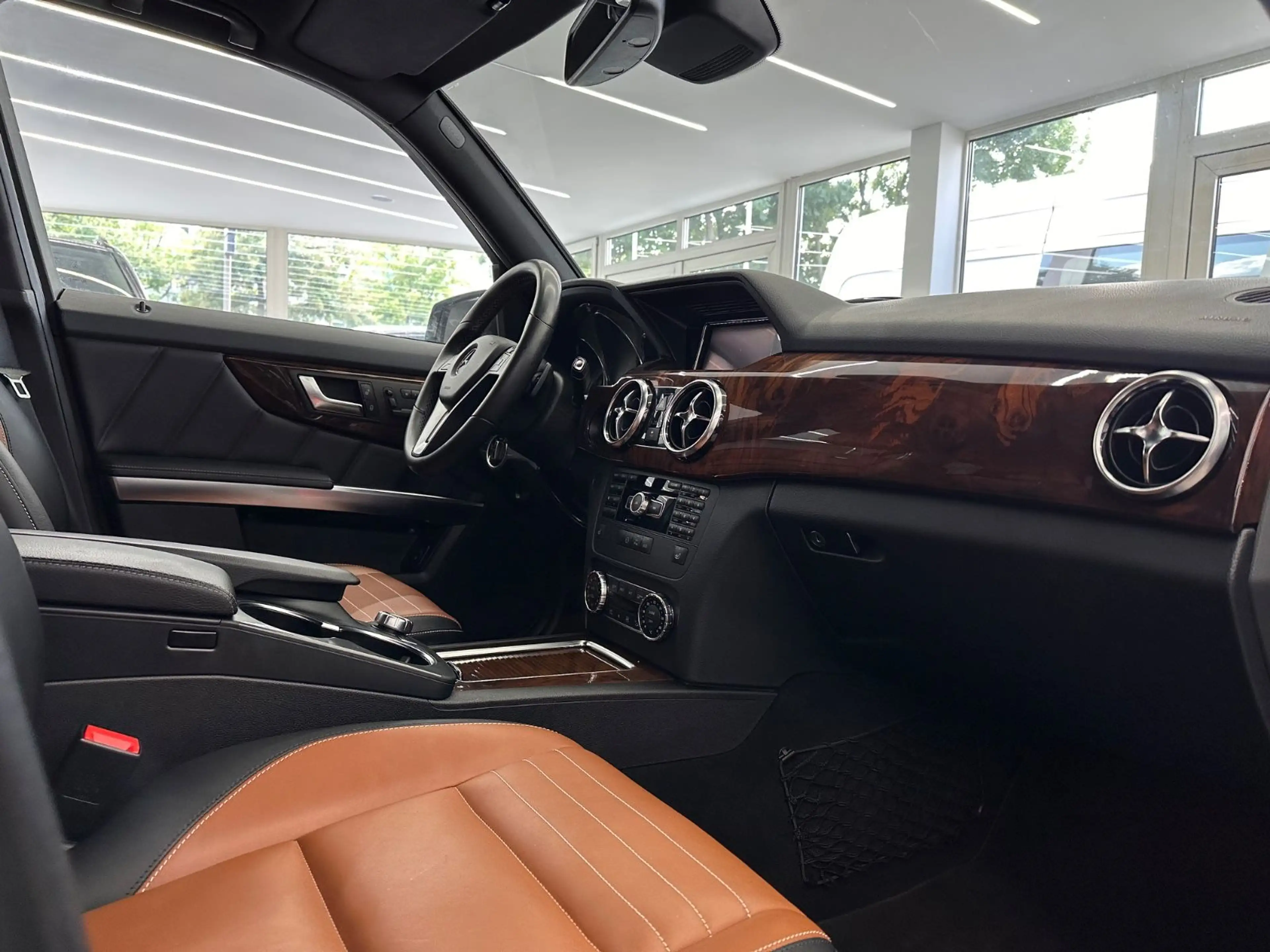 Mercedes-Benz GLK 350 CDI 4Matic AMG*Designo*Memory*1.Hand* — photo 7