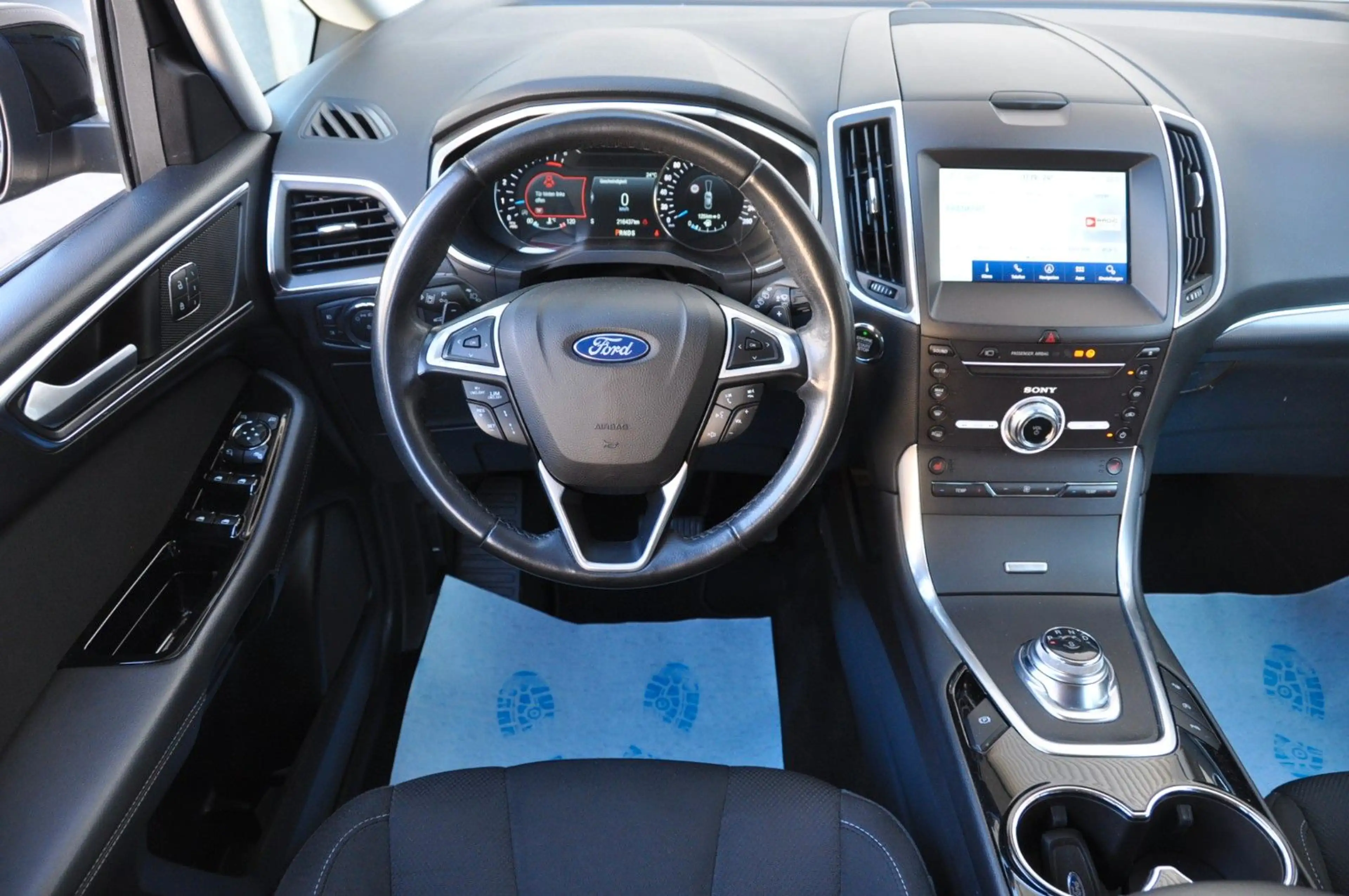 Ford S-Max 2,0 Titanium LED*NAVI*KAM*AHK*8 Gang Aut. — photo 10