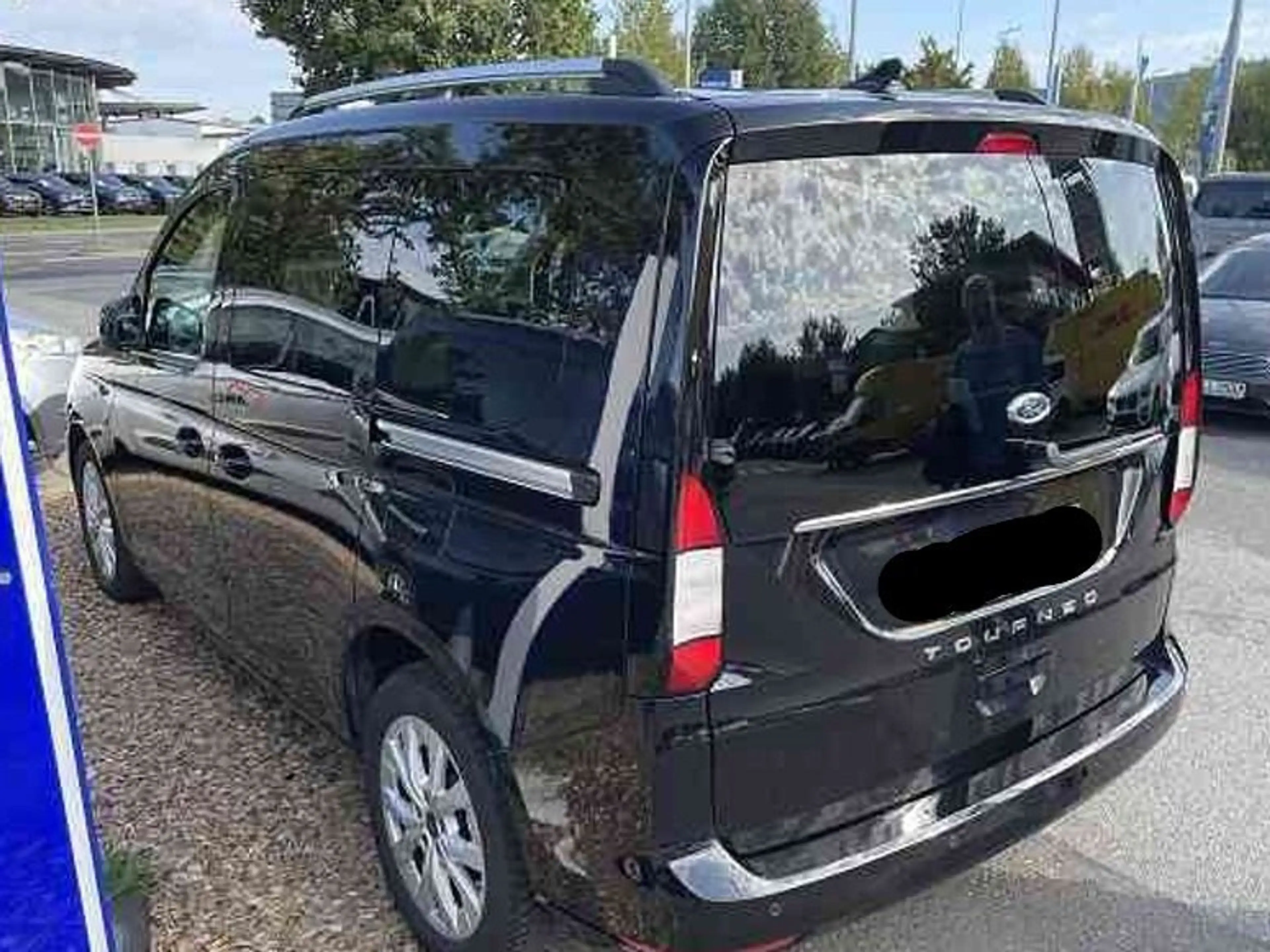 Ford Tourneo Connect 2.0 Aut./AHK/ACC/KAMERA/7-SITZE/ — photo 2